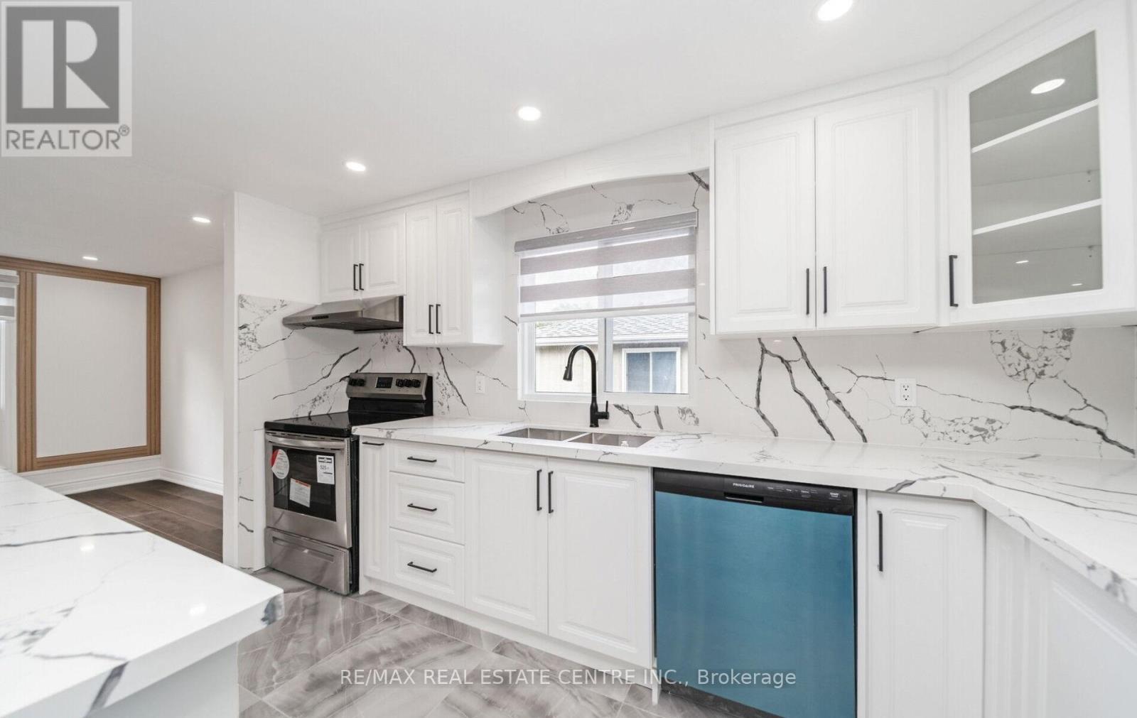 211 Dunsdon Street, Brantford, Ontario  N3R 7H7 - Photo 19 - X12332821