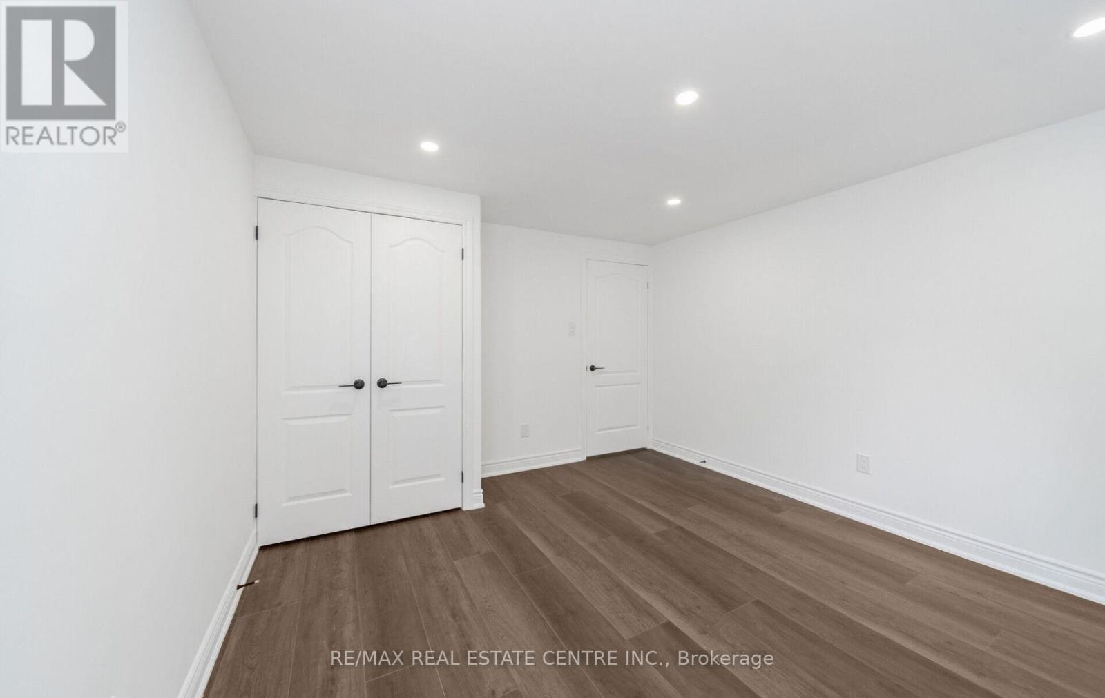 211 Dunsdon Street, Brantford, Ontario  N3R 7H7 - Photo 27 - X12332821