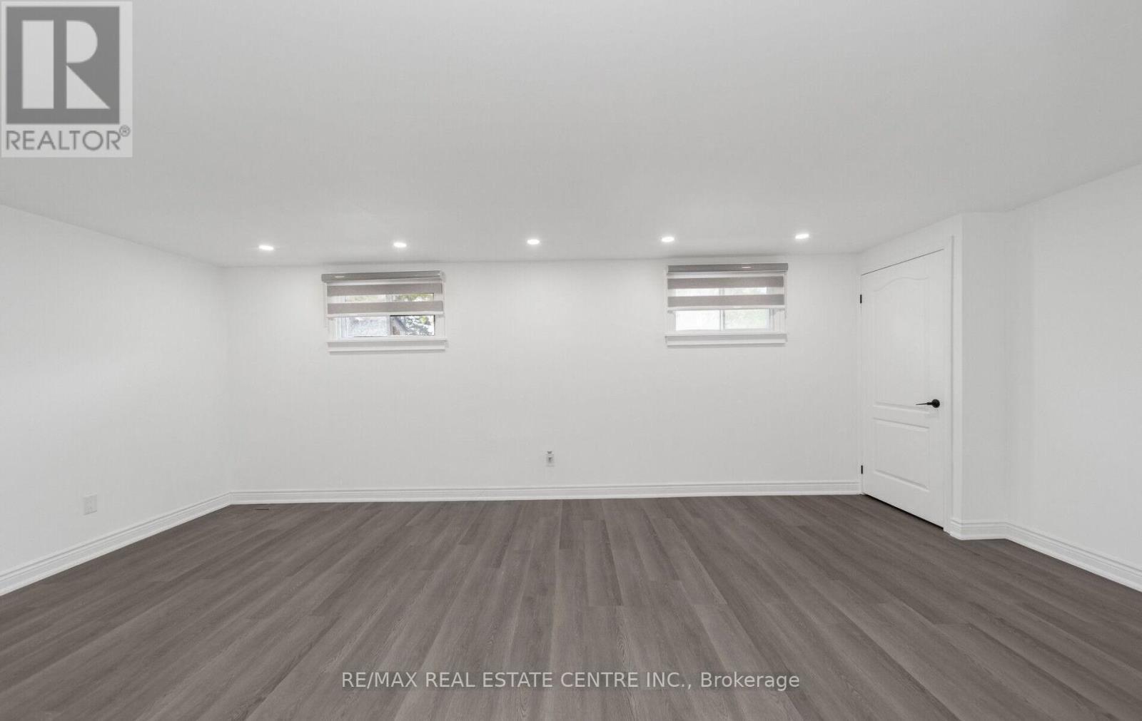 211 Dunsdon Street, Brantford, Ontario  N3R 7H7 - Photo 34 - X12332821