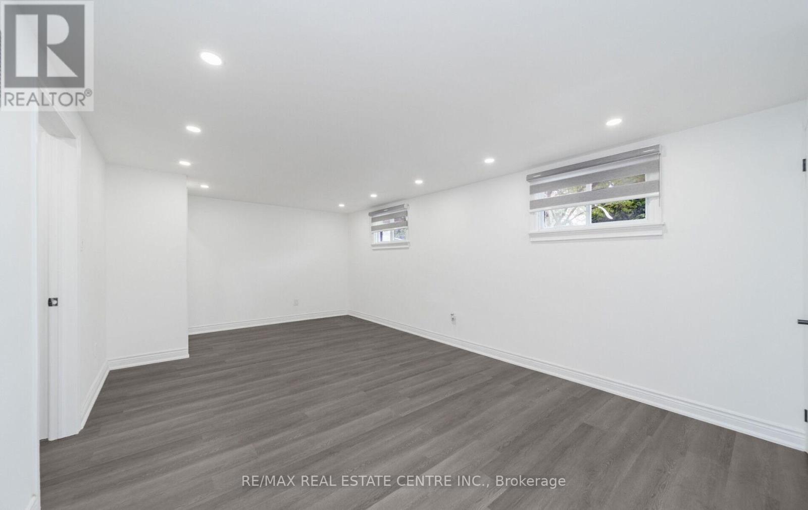 211 Dunsdon Street, Brantford, Ontario  N3R 7H7 - Photo 35 - X12332821