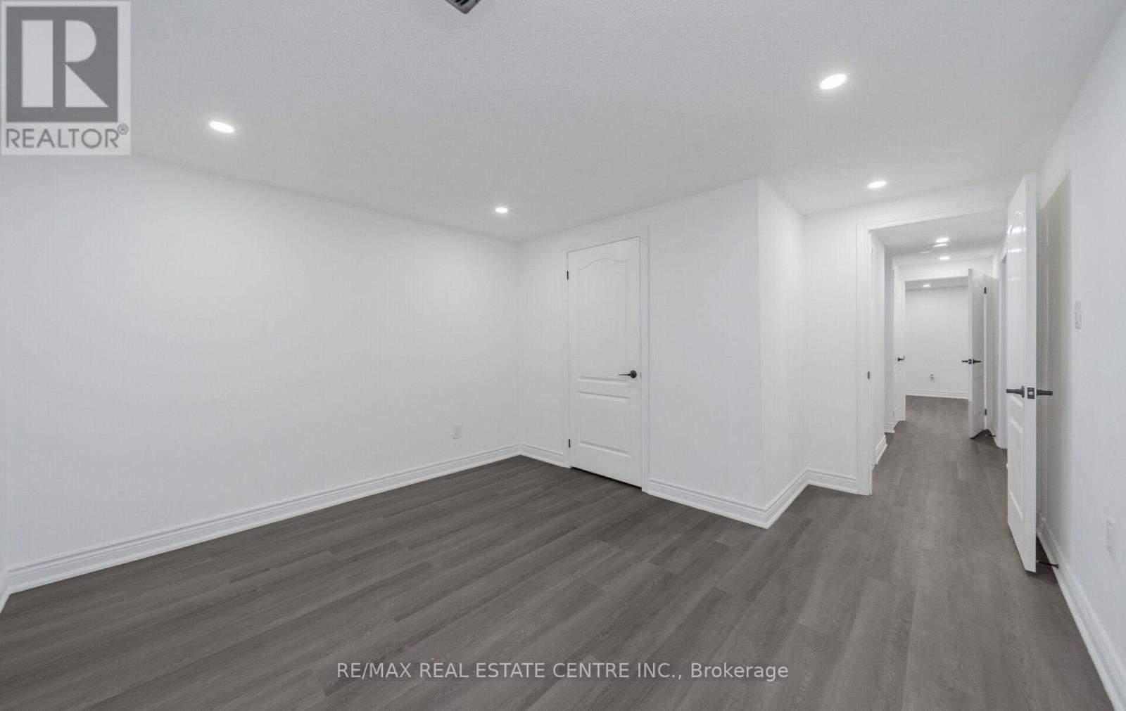211 Dunsdon Street, Brantford, Ontario  N3R 7H7 - Photo 40 - X12332821
