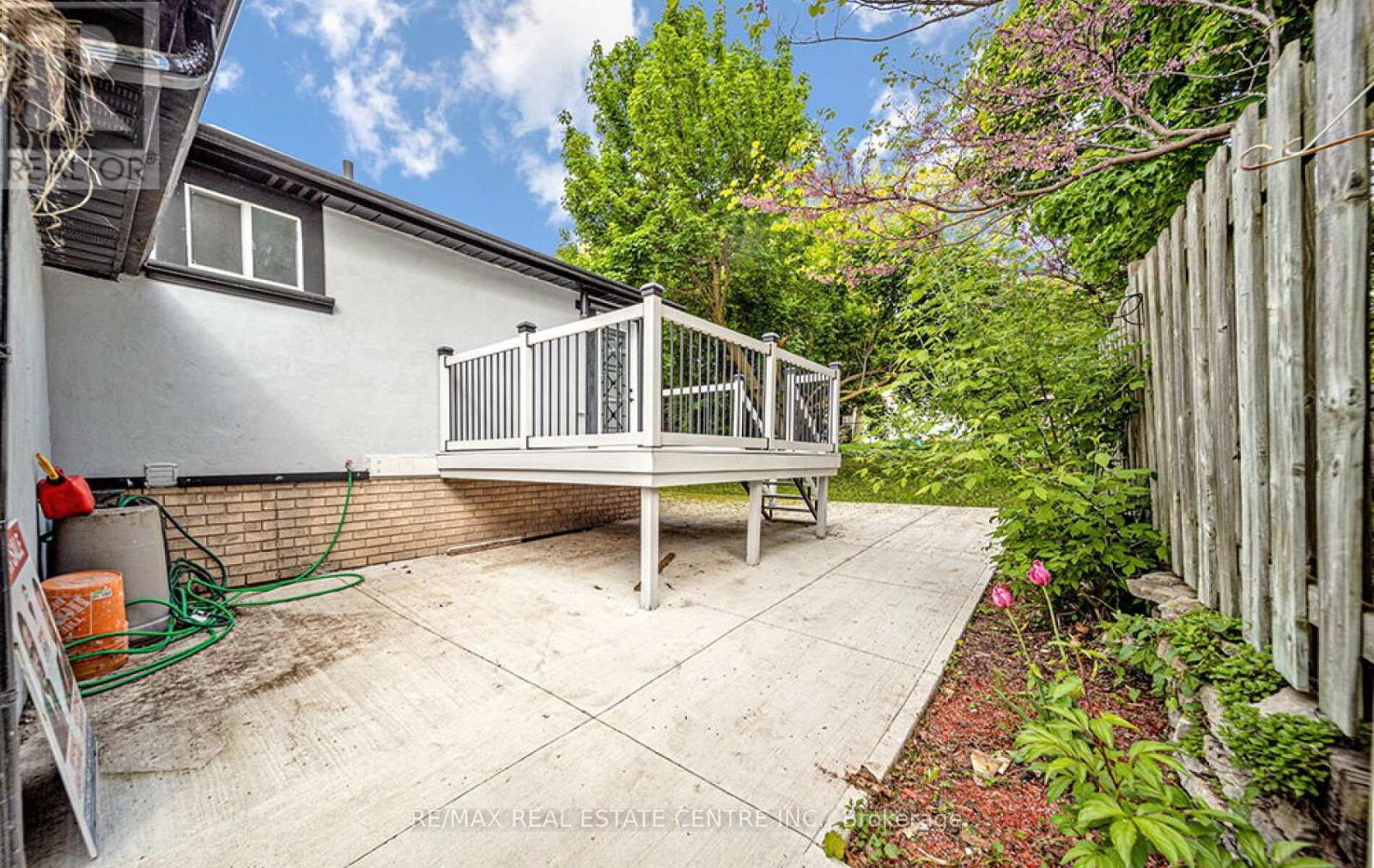 211 Dunsdon Street, Brantford, Ontario  N3R 7H7 - Photo 47 - X12332821
