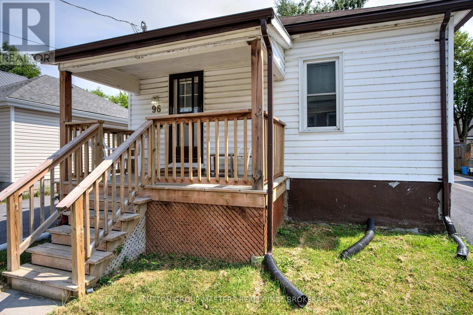 96 Russell Street, Kingston, Ontario  K7K 2E8 - Photo 2 - X12282629