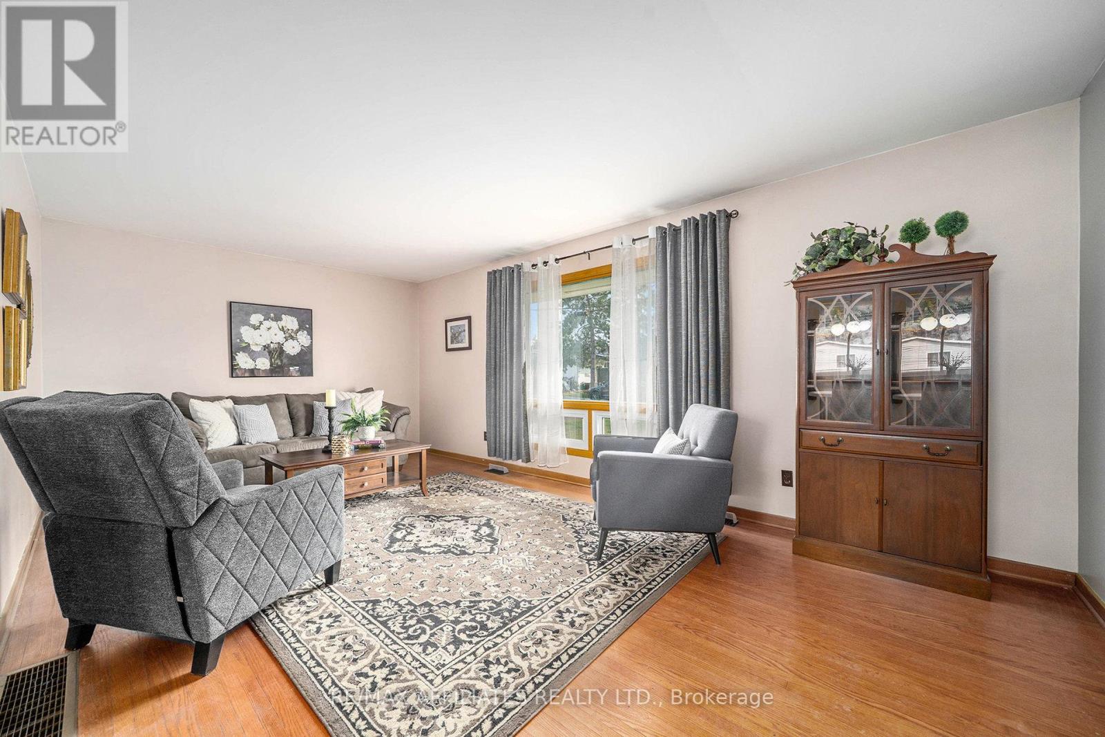 Property at 195 ISABELLA STREET image 4