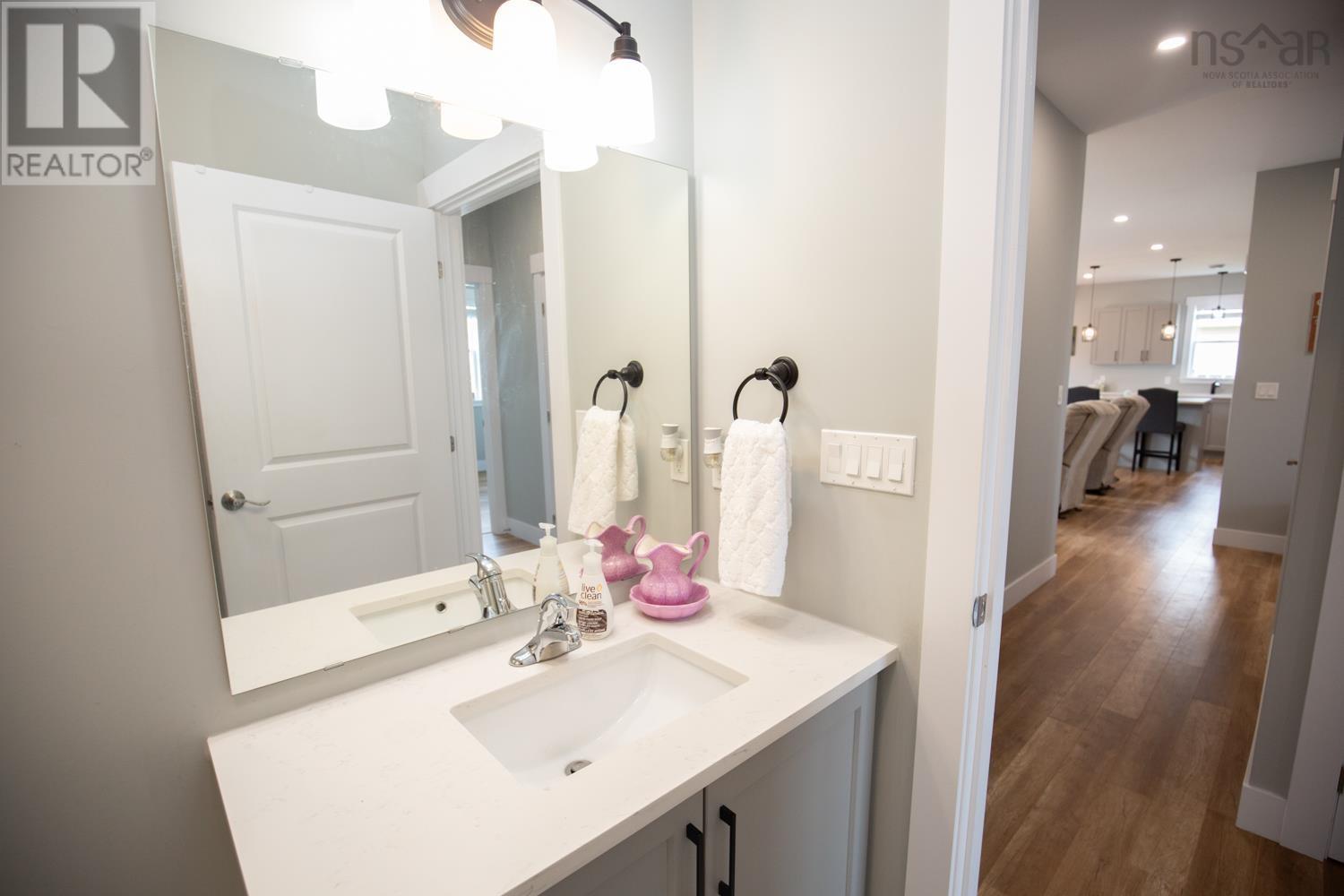 28 Ridge Avenue, Stewiacke, Nova Scotia  B0N 2J0 - Photo 23 - 202513221