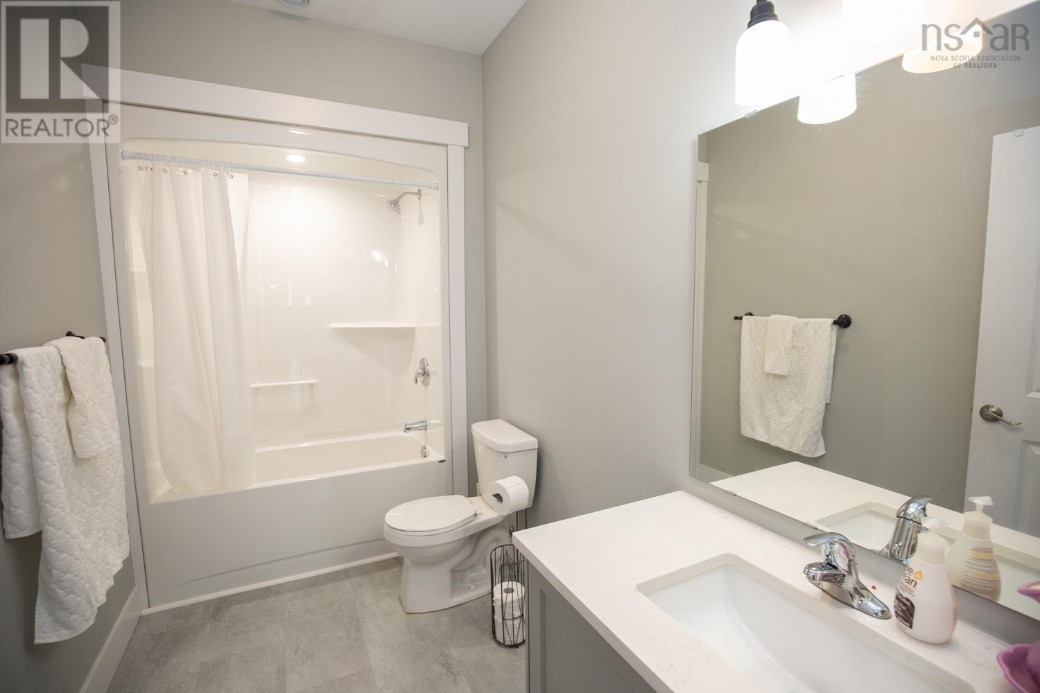 28 Ridge Avenue, Stewiacke, Nova Scotia  B0N 2J0 - Photo 22 - 202513221