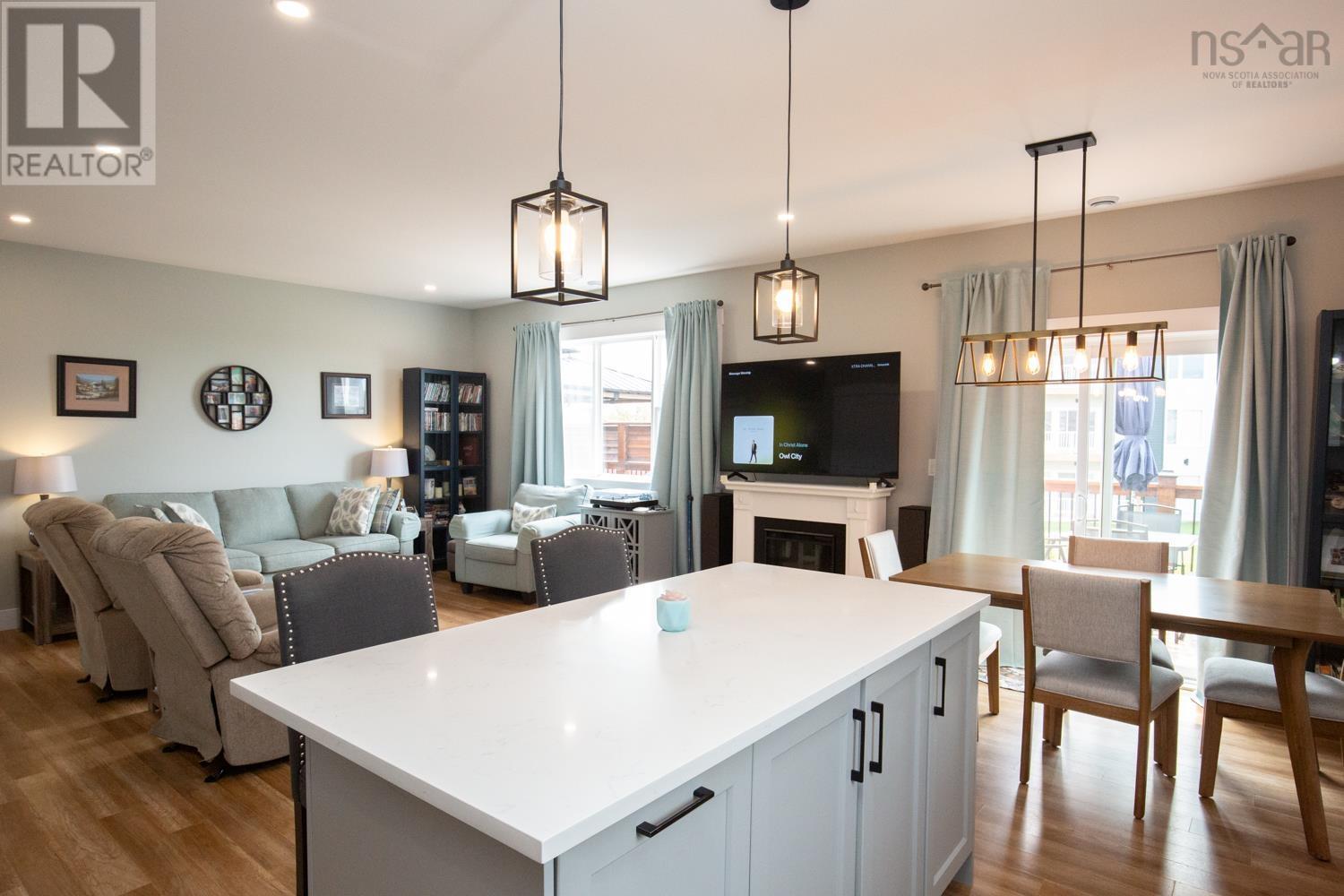 28 Ridge Avenue, Stewiacke, Nova Scotia  B0N 2J0 - Photo 6 - 202513221