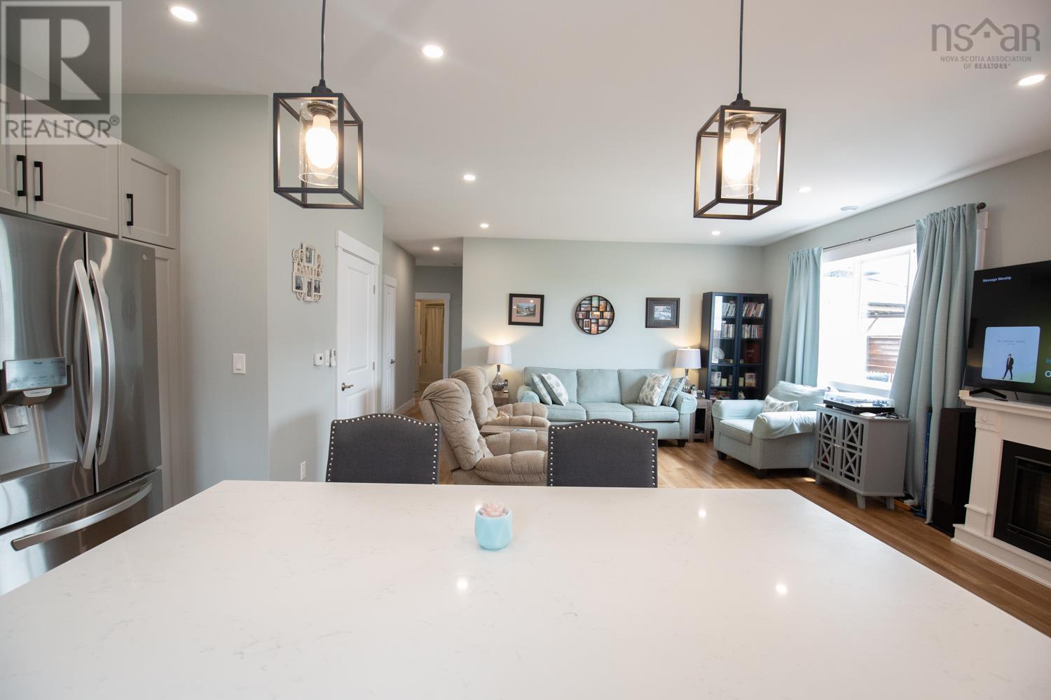 28 Ridge Avenue, Stewiacke, Nova Scotia  B0N 2J0 - Photo 8 - 202513221