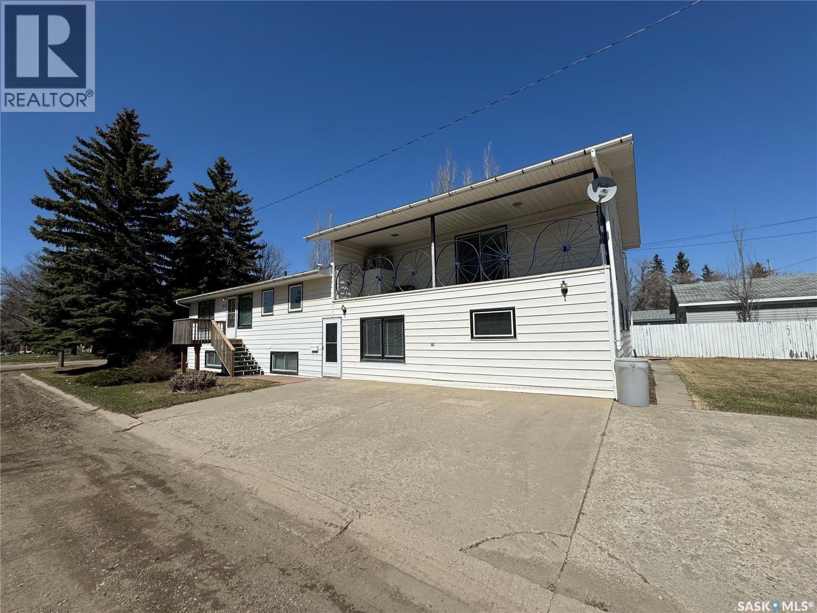 803 1st Street, Humboldt, Saskatchewan  S0K 2A0 - Photo 3 - SK014997