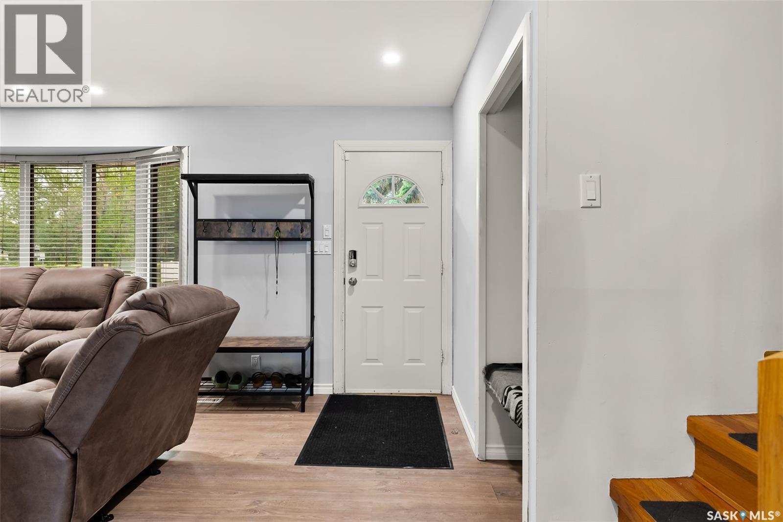 1003 Broad Street N, Regina, Saskatchewan  S4R 6V2 - Photo 3 - SK014925