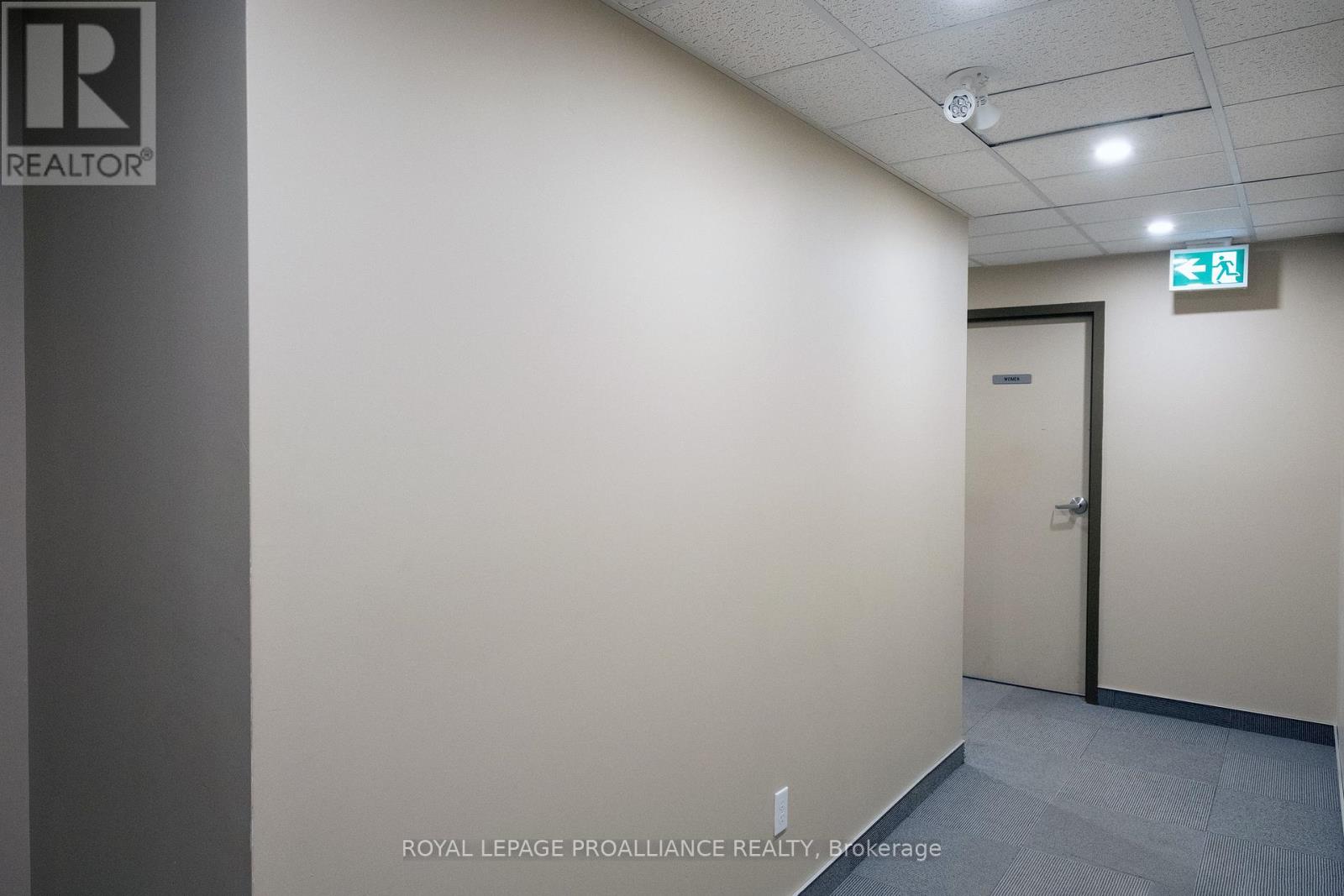 B - 354 Pinnacle Street, Belleville, Ontario  K8N 3B4 - Photo 17 - X12333063