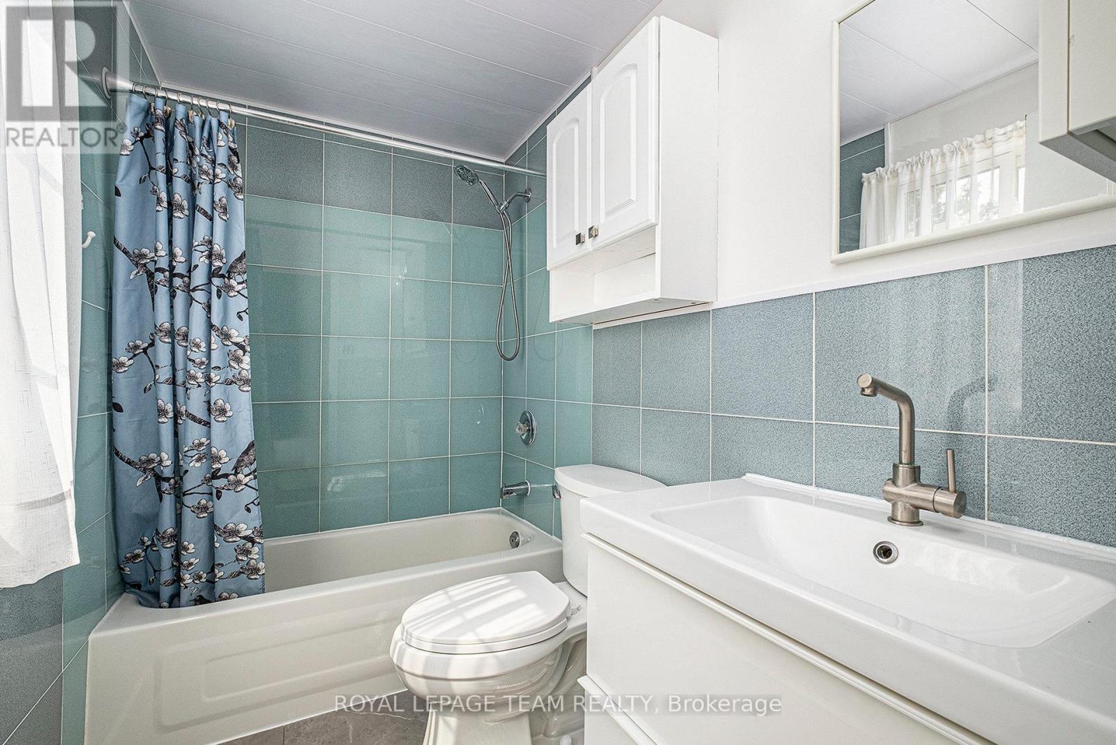 32 Butterwick Street, Ottawa, Ontario  K0A 3P0 - Photo 22 - X12332982
