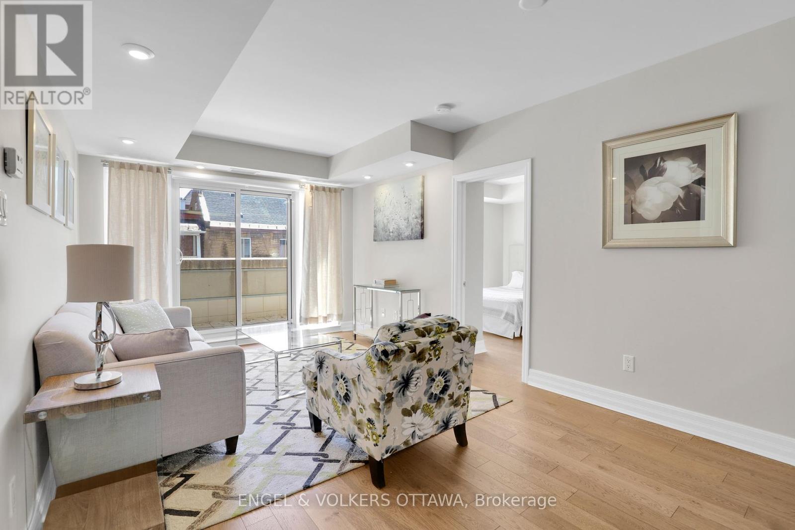 202 - 195 Besserer Street, Ottawa, Ontario  K1N 0B6 - Photo 11 - X12333034