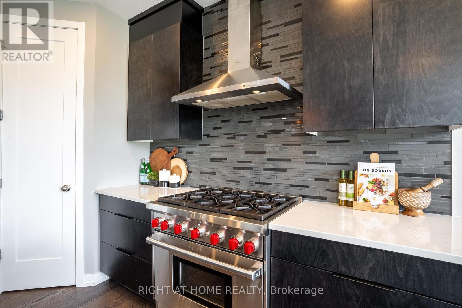 345 Andalusian Crescent, Ottawa, Ontario  K2V 0C3 - Photo 12 - X12333037