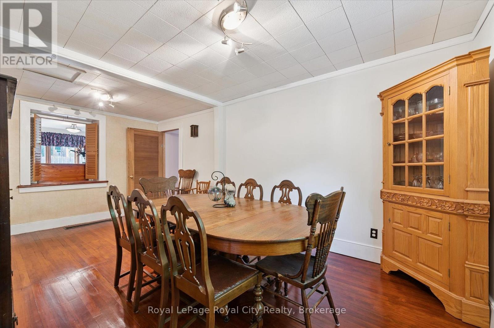 69 Nottingham Street, Guelph, Ontario  N1H 3M9 - Photo 14 - X12330561