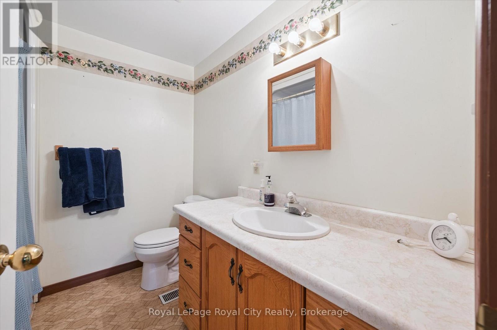 69 Nottingham Street, Guelph, Ontario  N1H 3M9 - Photo 24 - X12330561