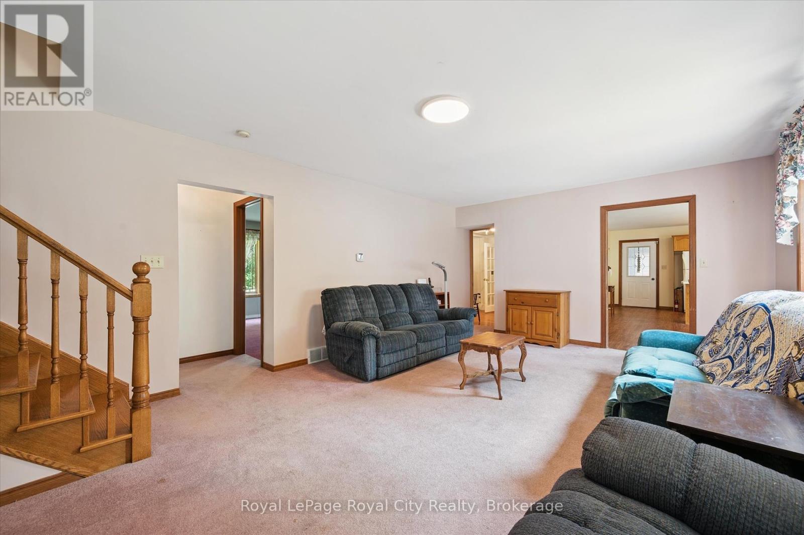 69 Nottingham Street, Guelph, Ontario  N1H 3M9 - Photo 7 - X12330561