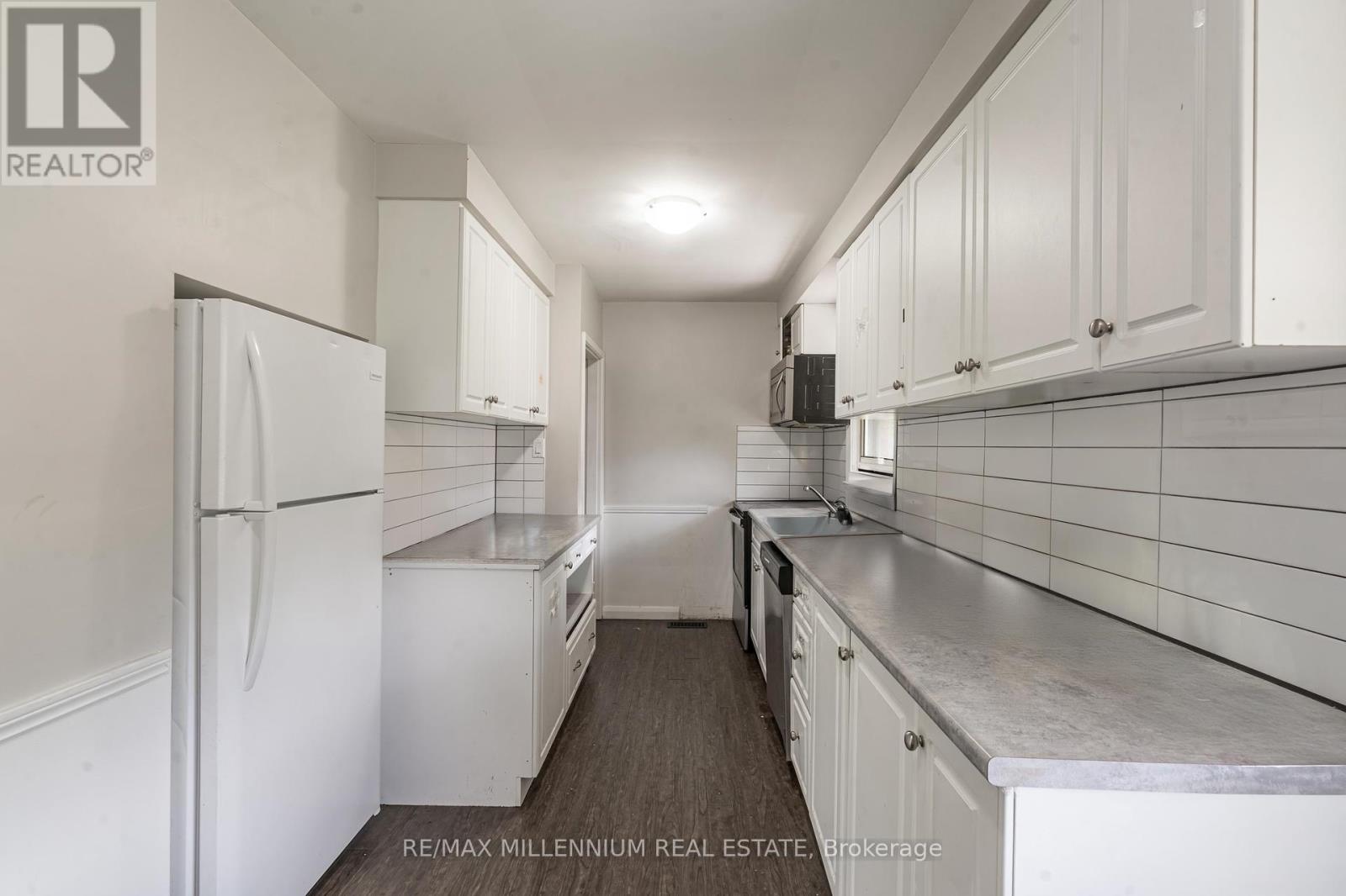348 Winnipeg Boulevard, London East, Ontario  N5W 4V2 - Photo 6 - X12315990