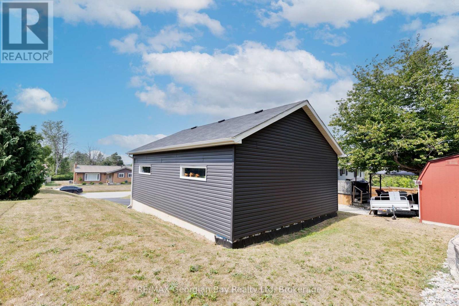 5 Easton Avenue, Tay, Ontario  L0K 1R0 - Photo 26 - S12333014