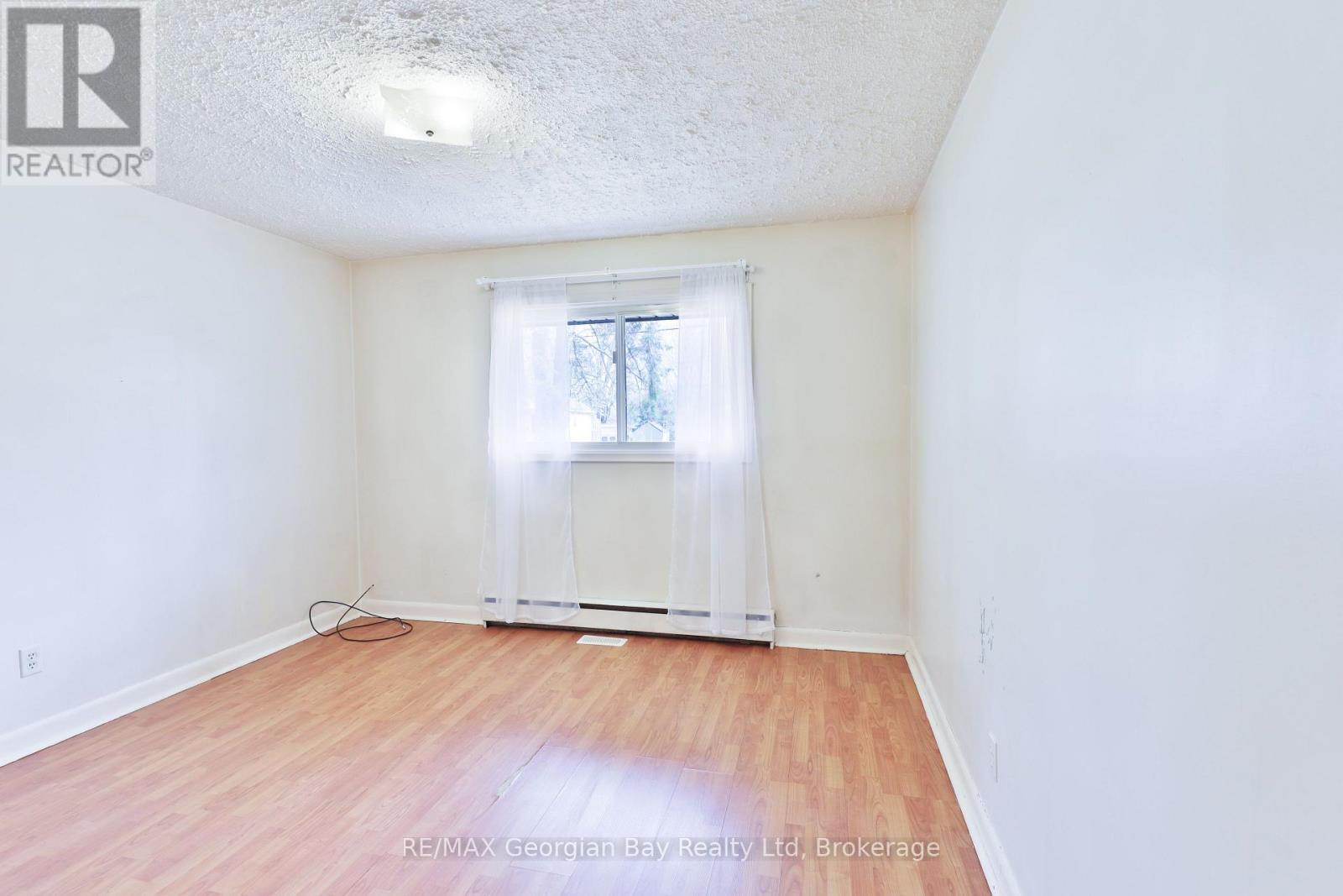 324 Norene Street, Midland, Ontario  L4R 4C2 - Photo 13 - S12333099