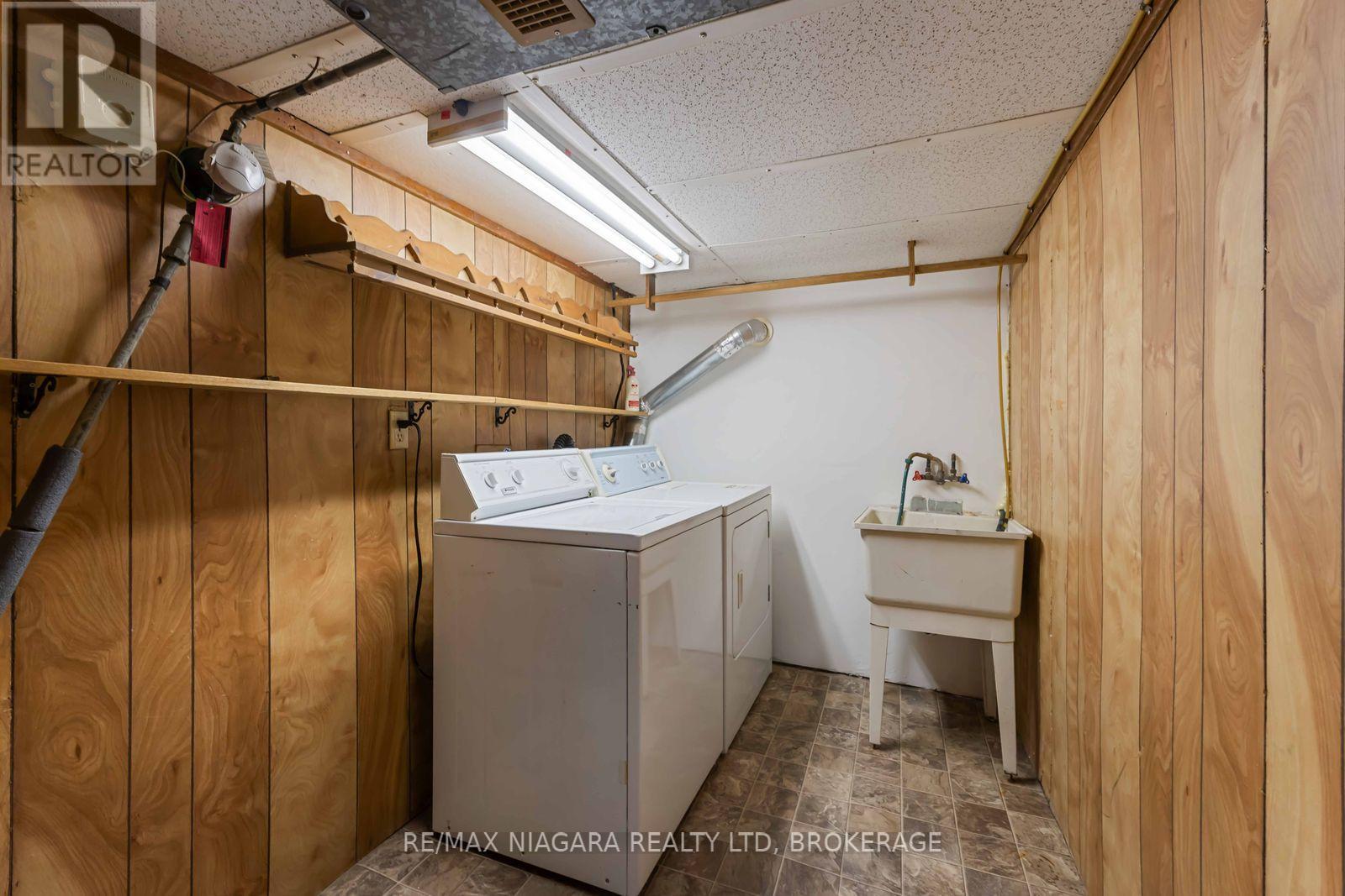 8 Russell Avenue, St. Catharines, Ontario  L2R 1T9 - Photo 39 - X12332991