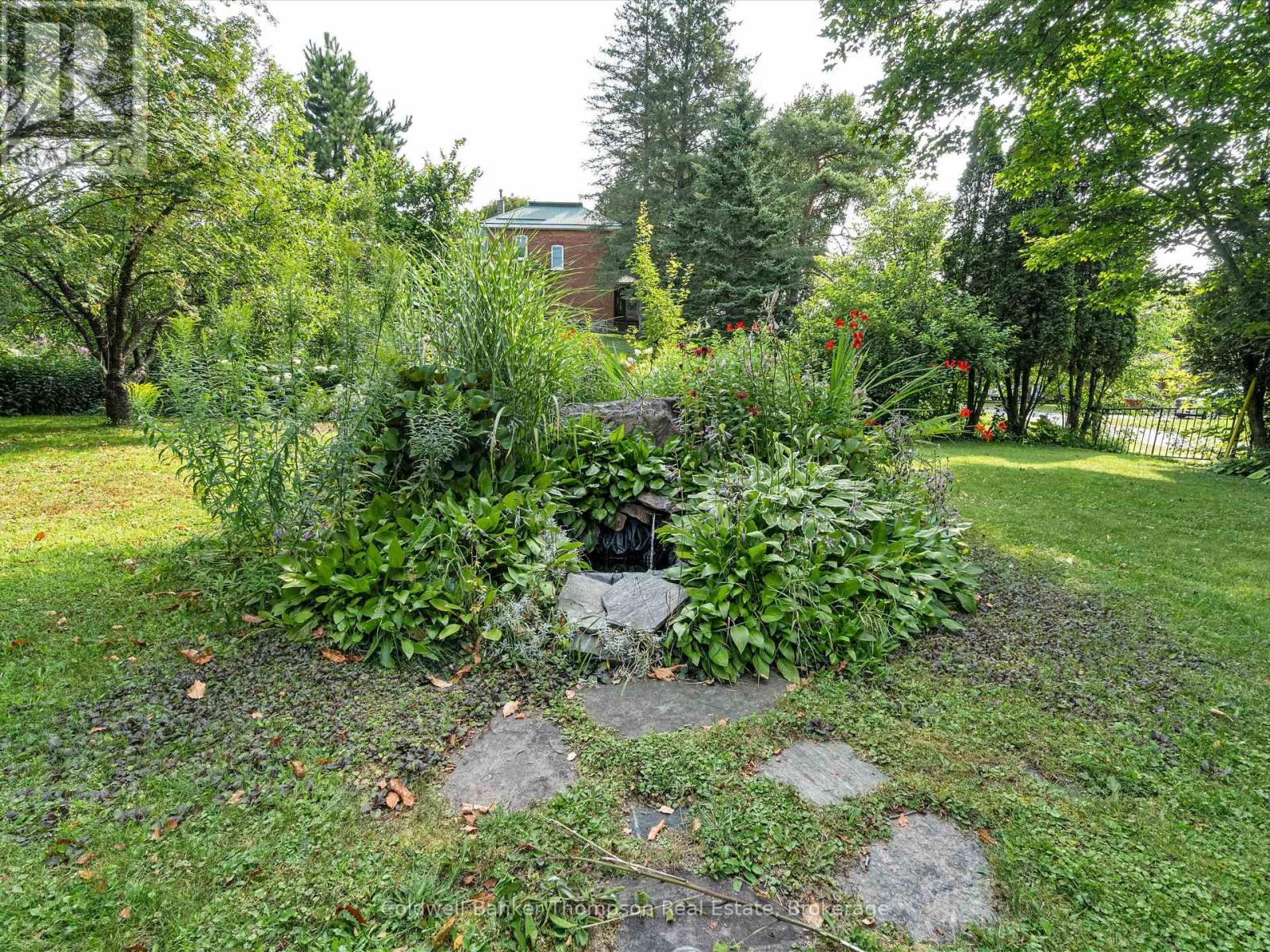 156 Centre Street, Burk's Falls, Ontario  P0A 1C0 - Photo 24 - X12332973