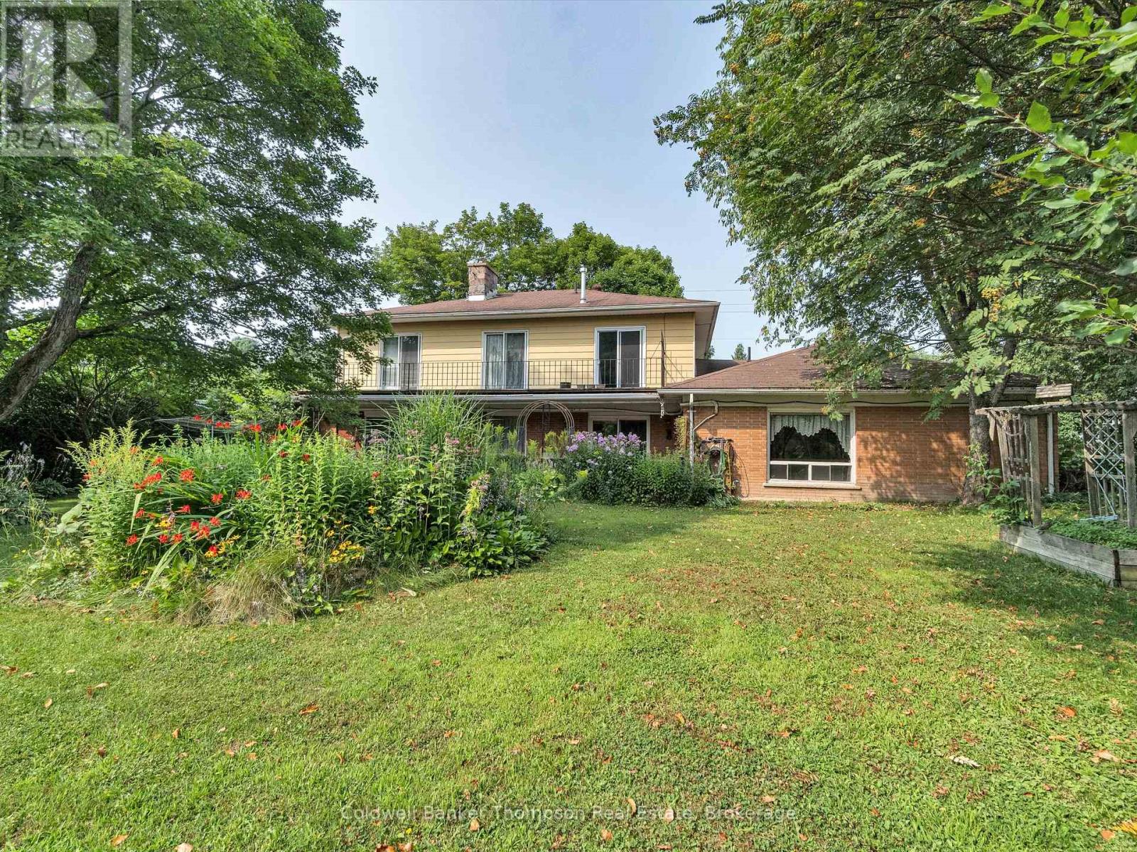 156 Centre Street, Burk's Falls, Ontario  P0A 1C0 - Photo 28 - X12332973