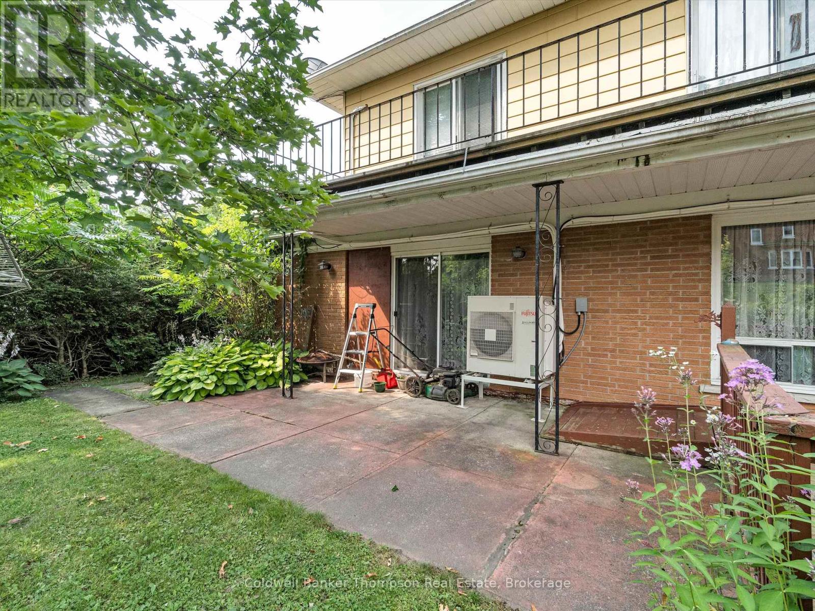 156 Centre Street, Burk's Falls, Ontario  P0A 1C0 - Photo 32 - X12332973