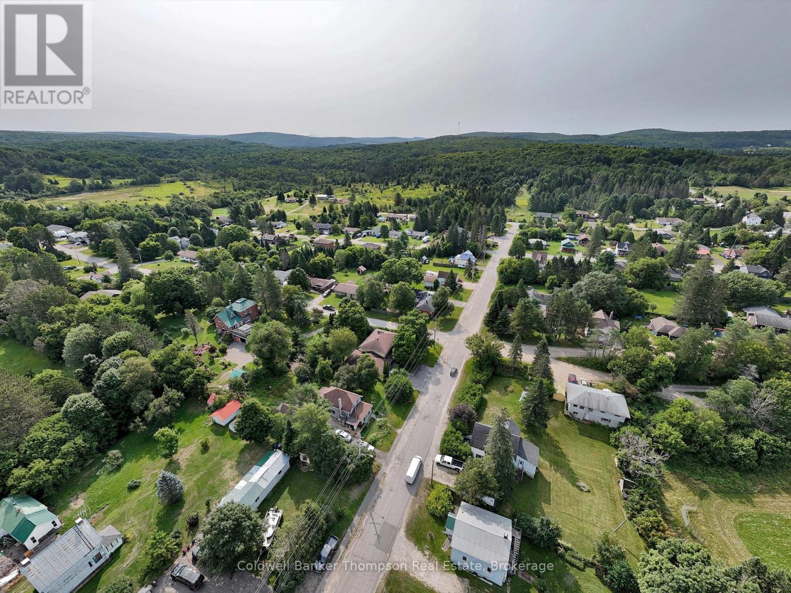 156 Centre Street, Burk's Falls, Ontario  P0A 1C0 - Photo 38 - X12332973