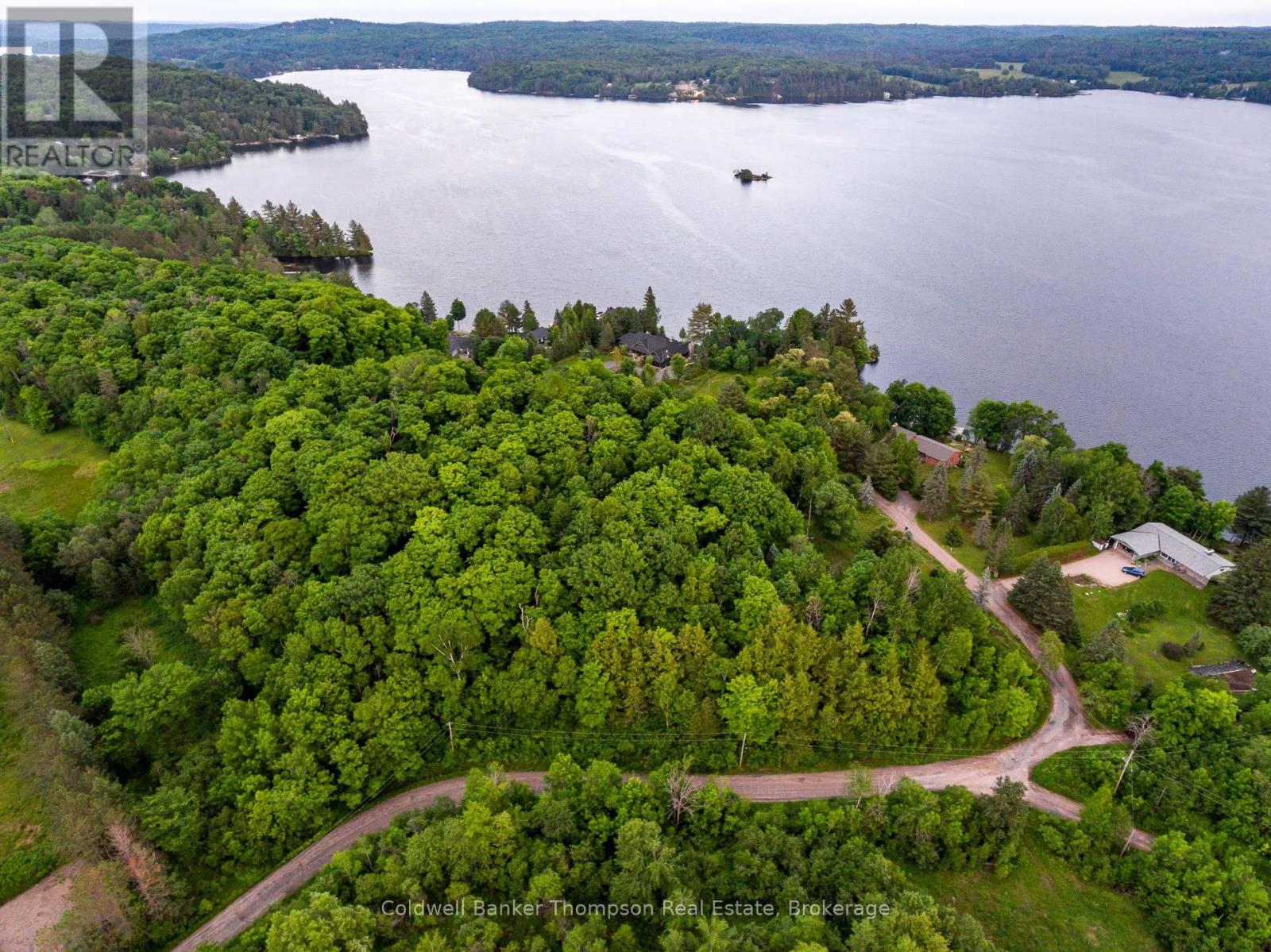 210 Allisons Point Road, Huntsville, Ontario  P1H 1B5 - Photo 2 - X12333095