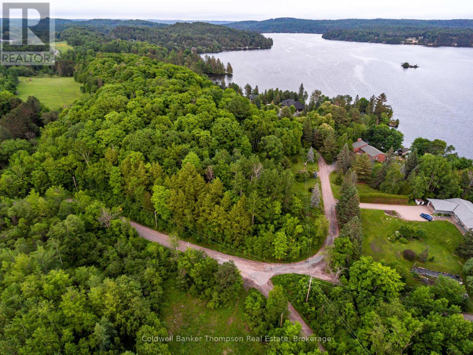 210 Allisons Point Road, Huntsville, Ontario  P1H 1B5 - Photo 3 - X12333095