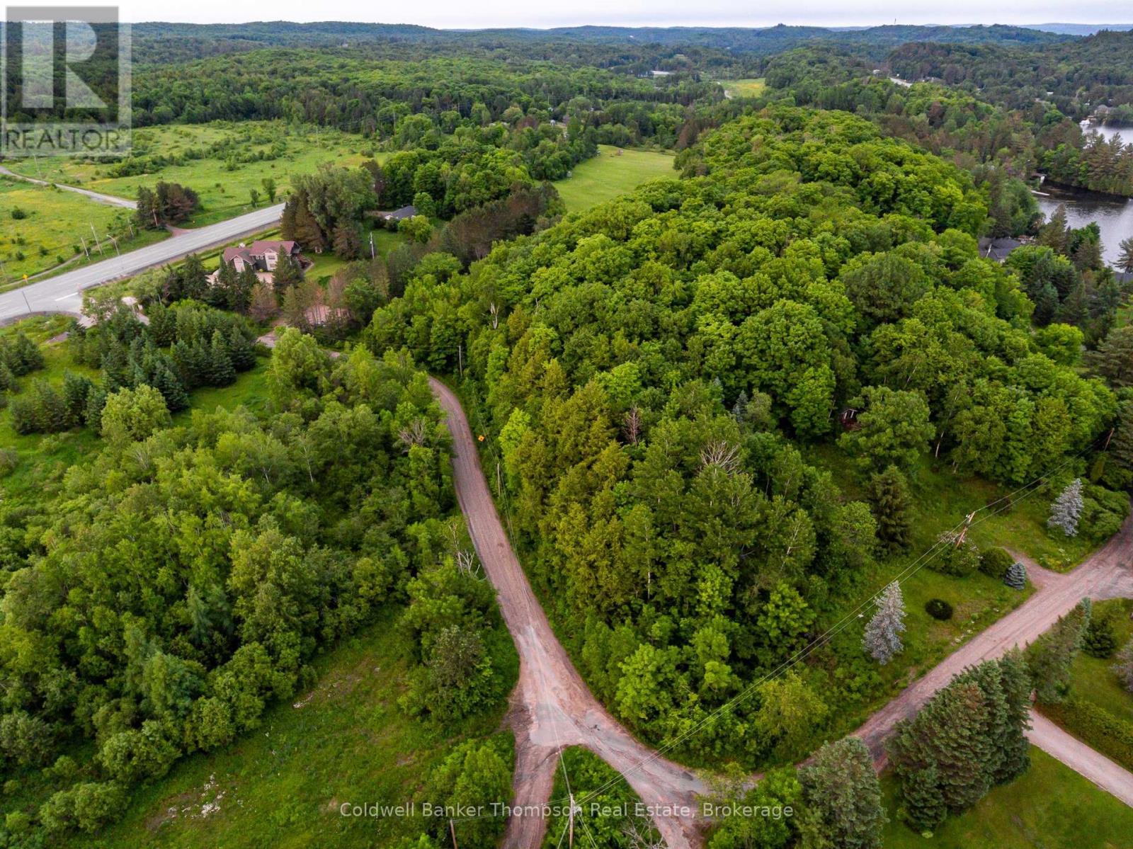 210 Allisons Point Road, Huntsville, Ontario  P1H 1B5 - Photo 4 - X12333095