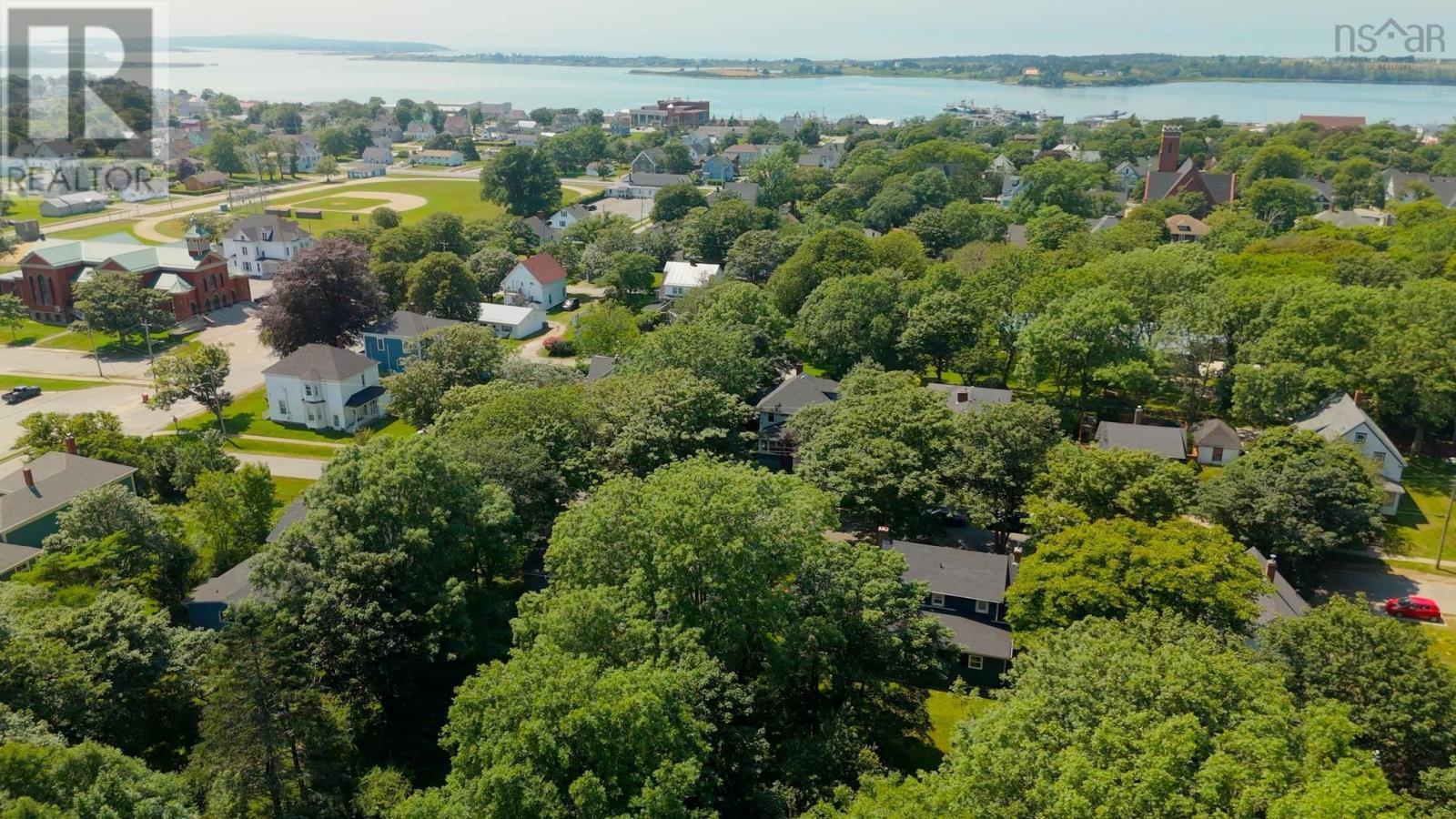 11 Highland Avenue, Yarmouth, Nova Scotia  B5A 2A3 - Photo 39 - 202519252