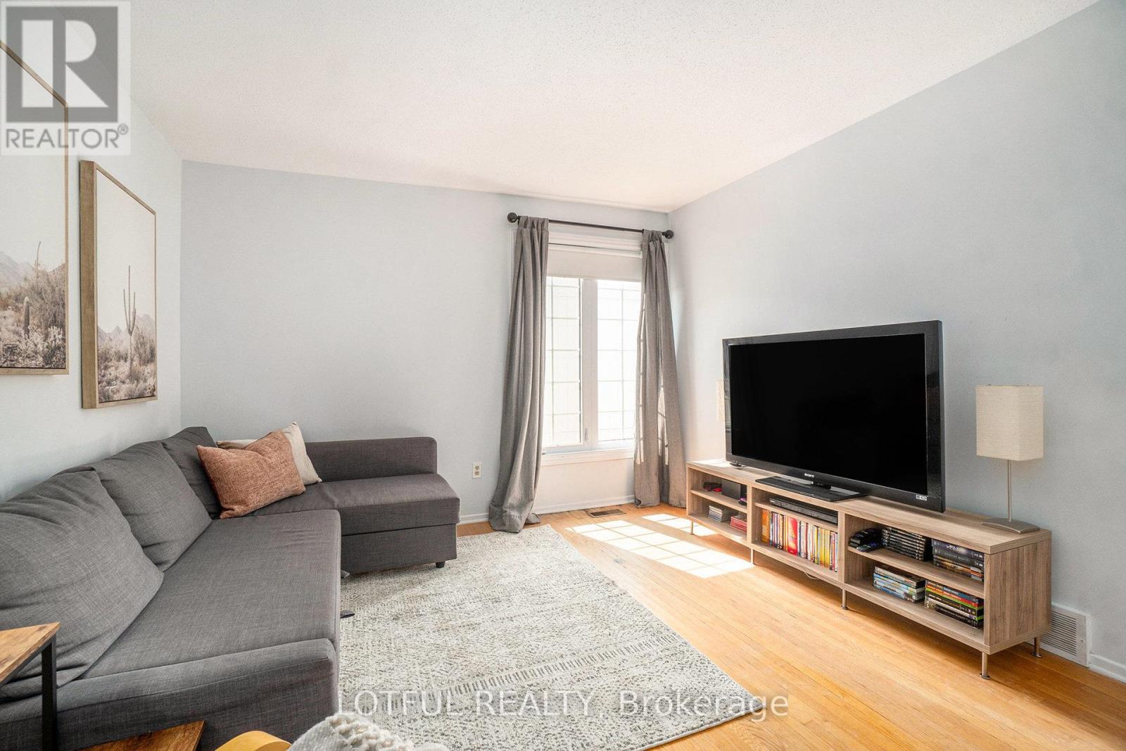 427 Kintyre Private, Ottawa, Ontario  K2C 3M9 - Photo 11 - X12333159