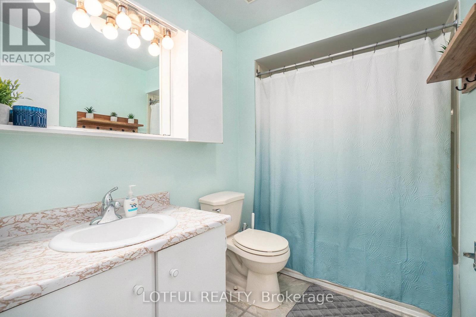 427 Kintyre Private, Ottawa, Ontario  K2C 3M9 - Photo 16 - X12333159
