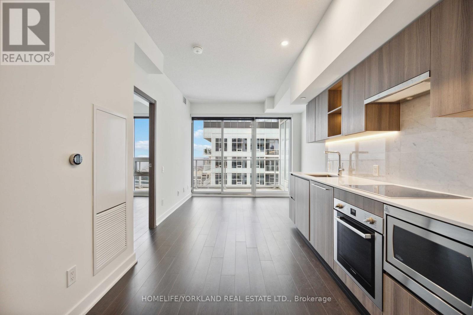 4205 - 17 Bathurst Street, Toronto, Ontario  M5V 0N1 - Photo 2 - C12333047