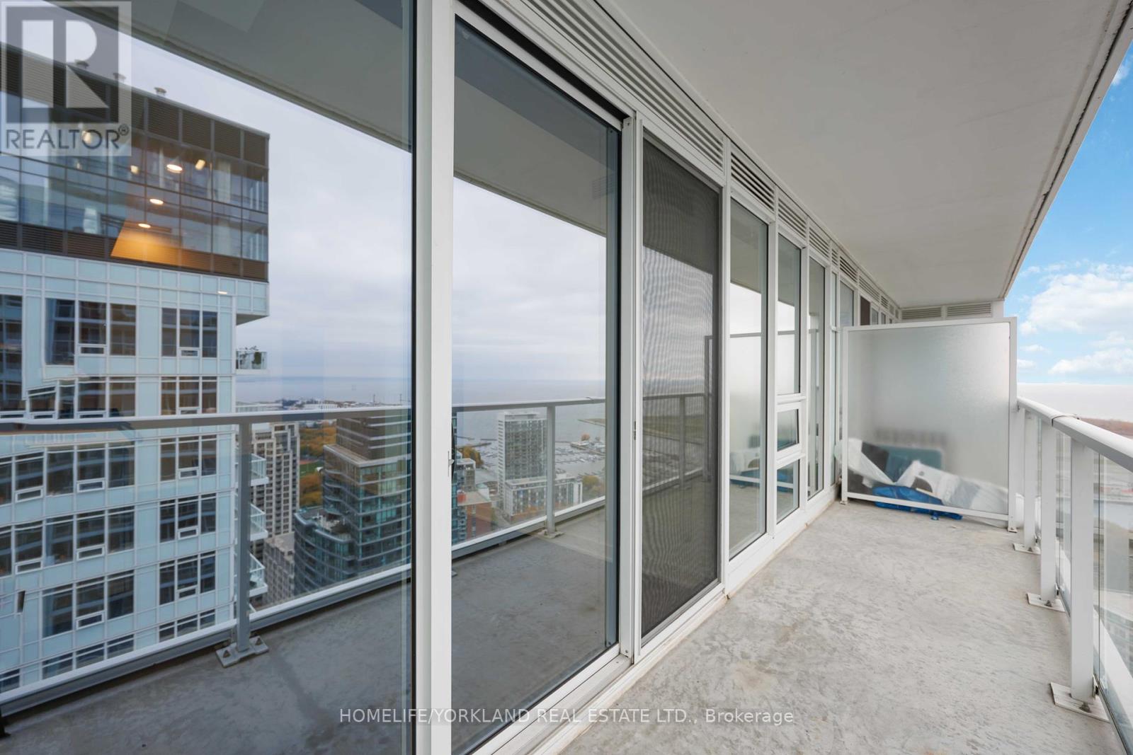 4205 - 17 Bathurst Street, Toronto, Ontario  M5V 0N1 - Photo 28 - C12333047