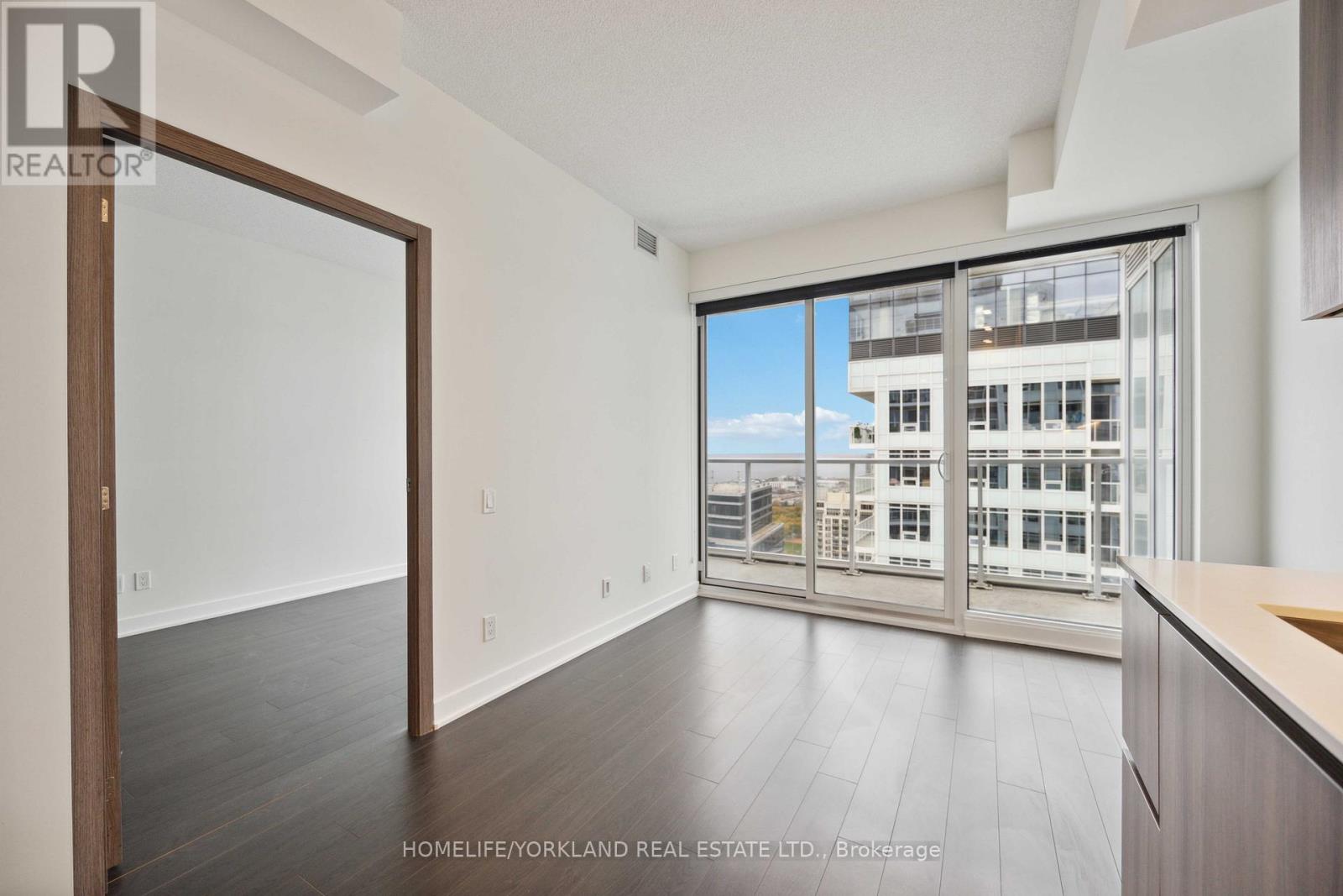 4205 - 17 Bathurst Street, Toronto, Ontario  M5V 0N1 - Photo 6 - C12333047