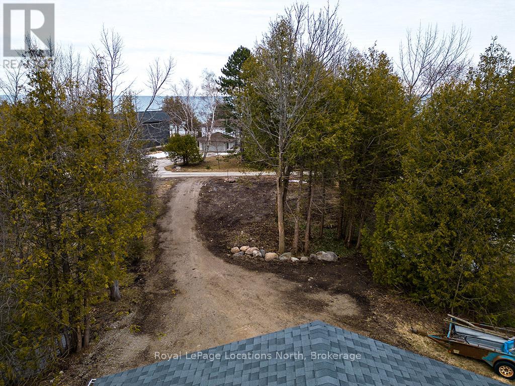 236 Lakeshore Road S, Meaford, Ontario  N4L 0A6 - Photo 9 - X12333156