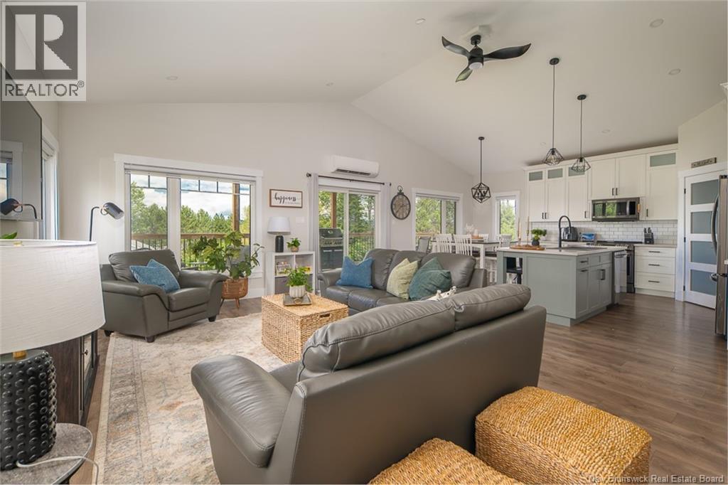 Property at 25 Scenic View Street image 5