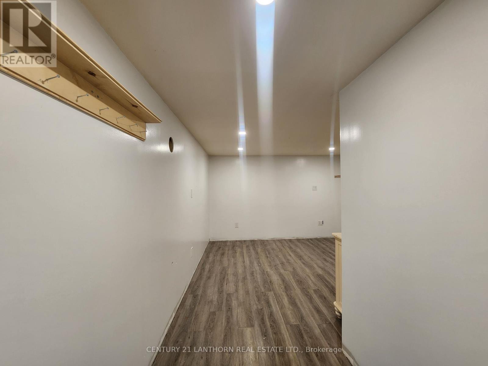 4 - 40 Gotha Street, Quinte West, Ontario K8V 6E1 - Photo 7 - X12333133