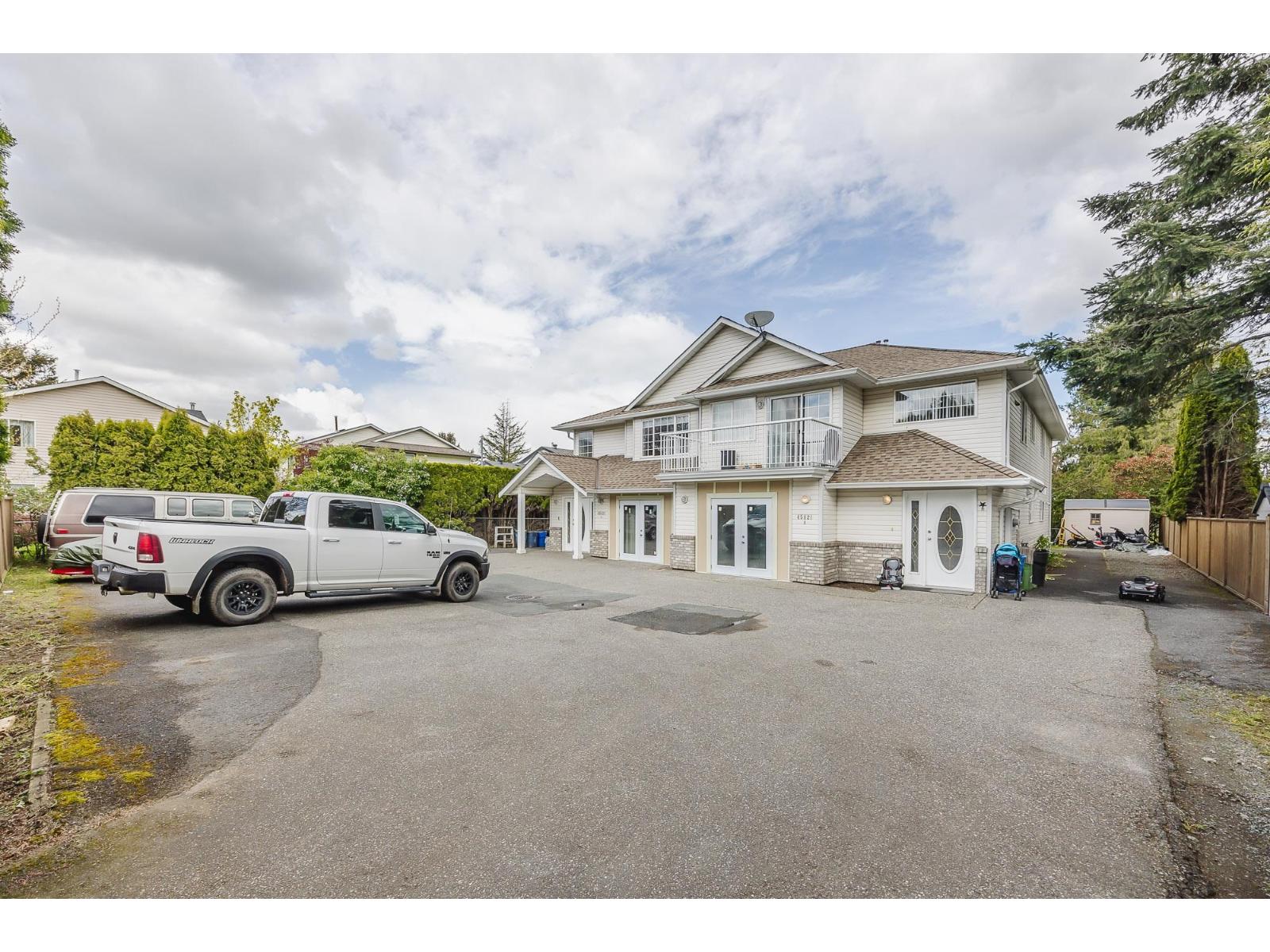 Property at 2 45821 THOMAS ROAD image 1