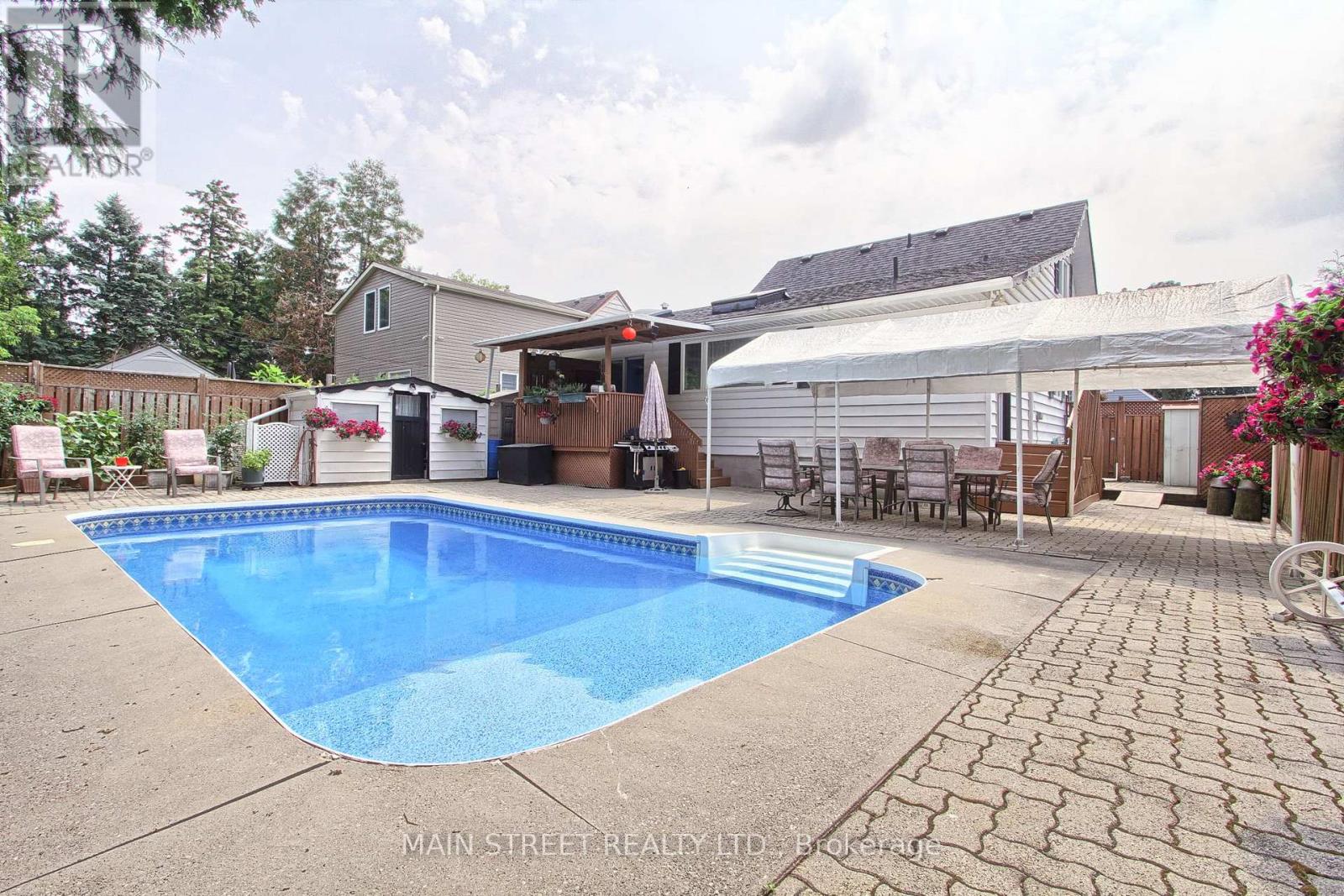 241 Andrew Street, Newmarket, Ontario  L3Y 1H1 - Photo 40 - N12333128