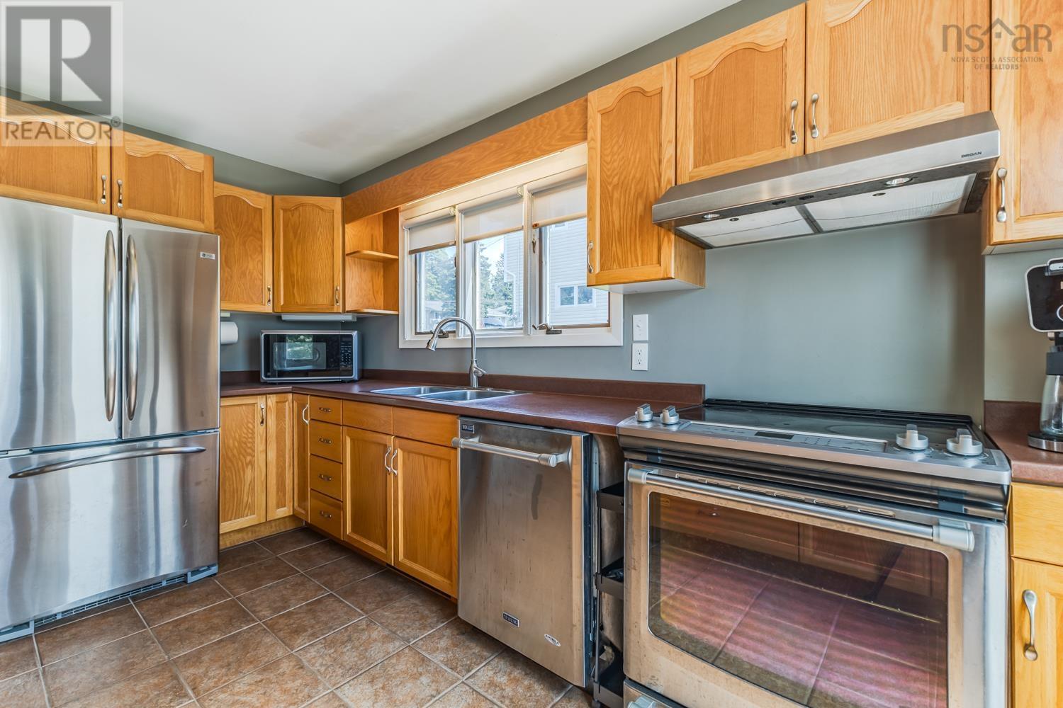 150 Lyman Street, Truro, Nova Scotia  B2N 4S4 - Photo 10 - 202516375