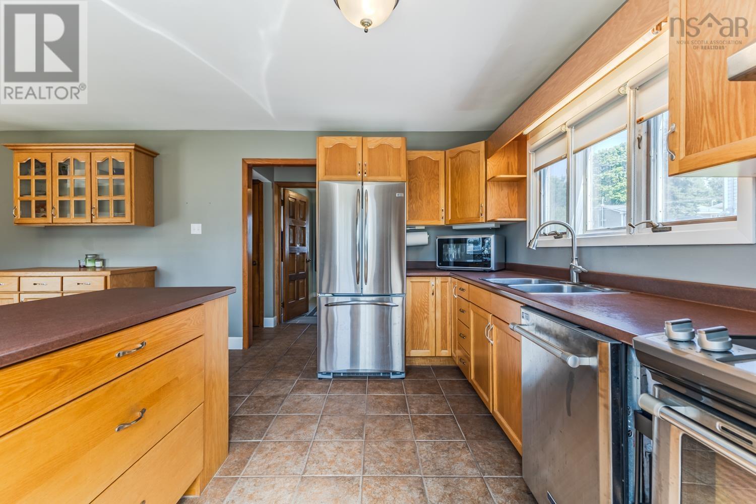 150 Lyman Street, Truro, Nova Scotia  B2N 4S4 - Photo 11 - 202516375