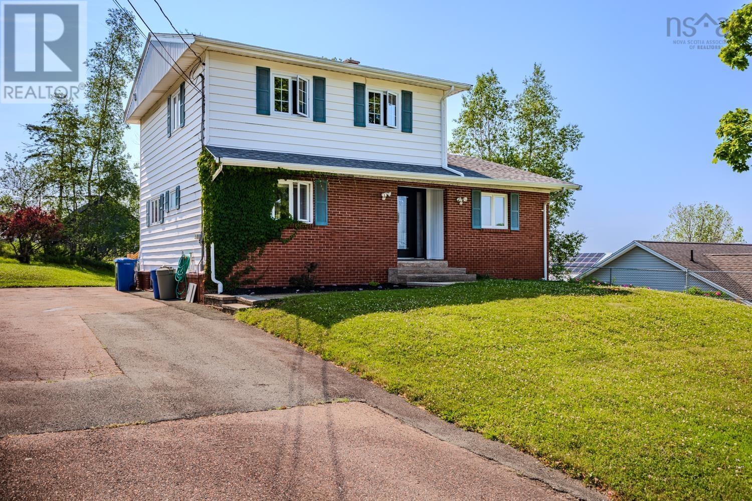 150 Lyman Street, Truro, Nova Scotia  B2N 4S4 - Photo 3 - 202516375