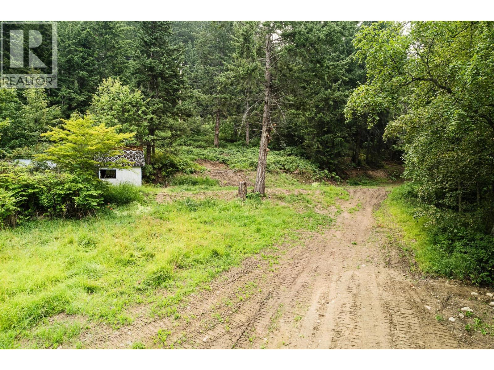 13828 3a Highway, Gray Creek, British Columbia  V0B 1S0 - Photo 17 - 10334428