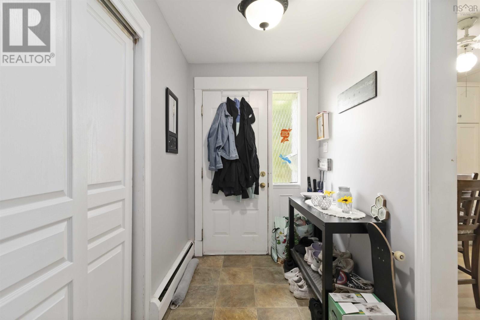 31 Beechwood Drive, Truro, Nova Scotia  B2N 1R3 - Photo 2 - 202512164