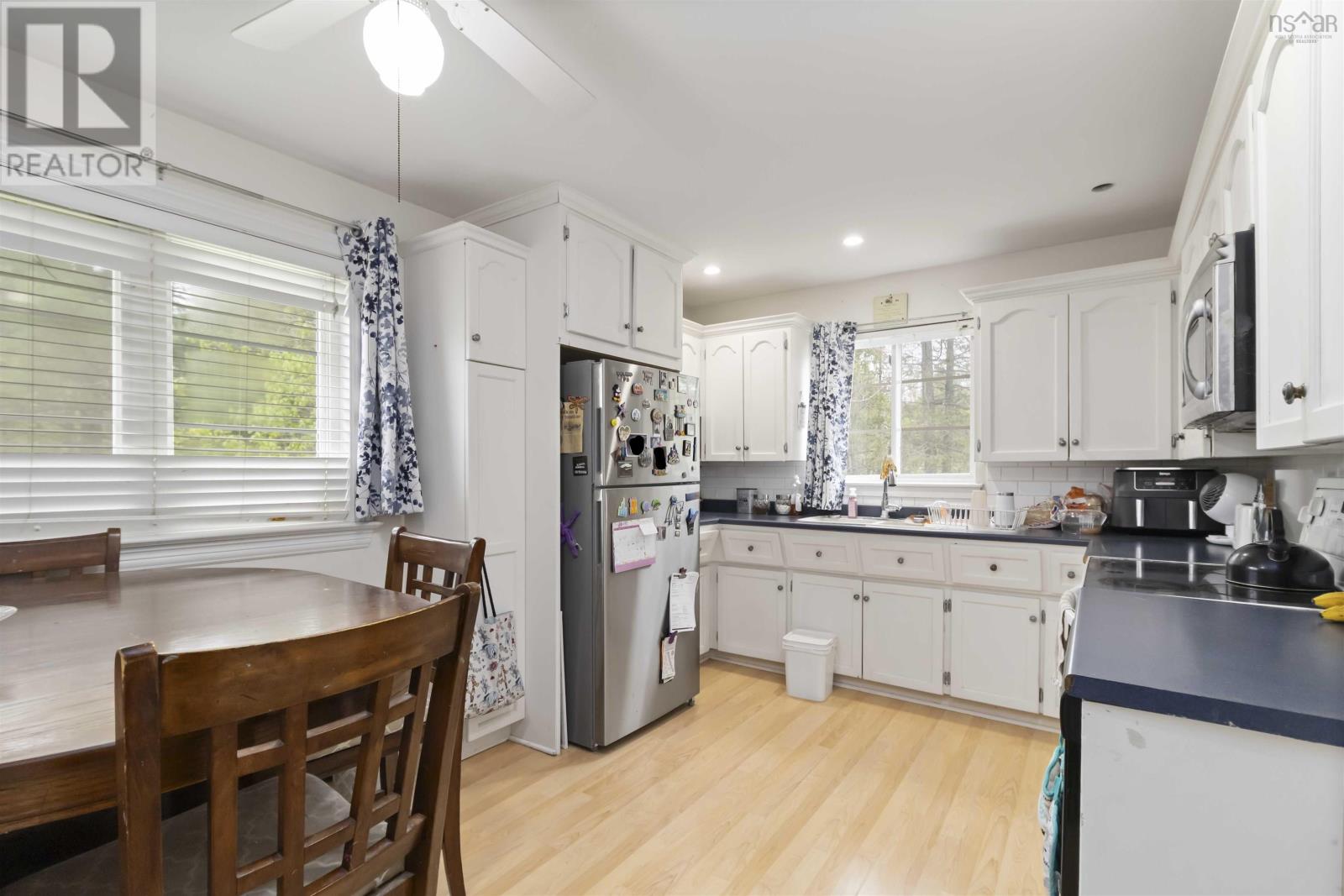 31 Beechwood Drive, Truro, Nova Scotia  B2N 1R3 - Photo 5 - 202512164