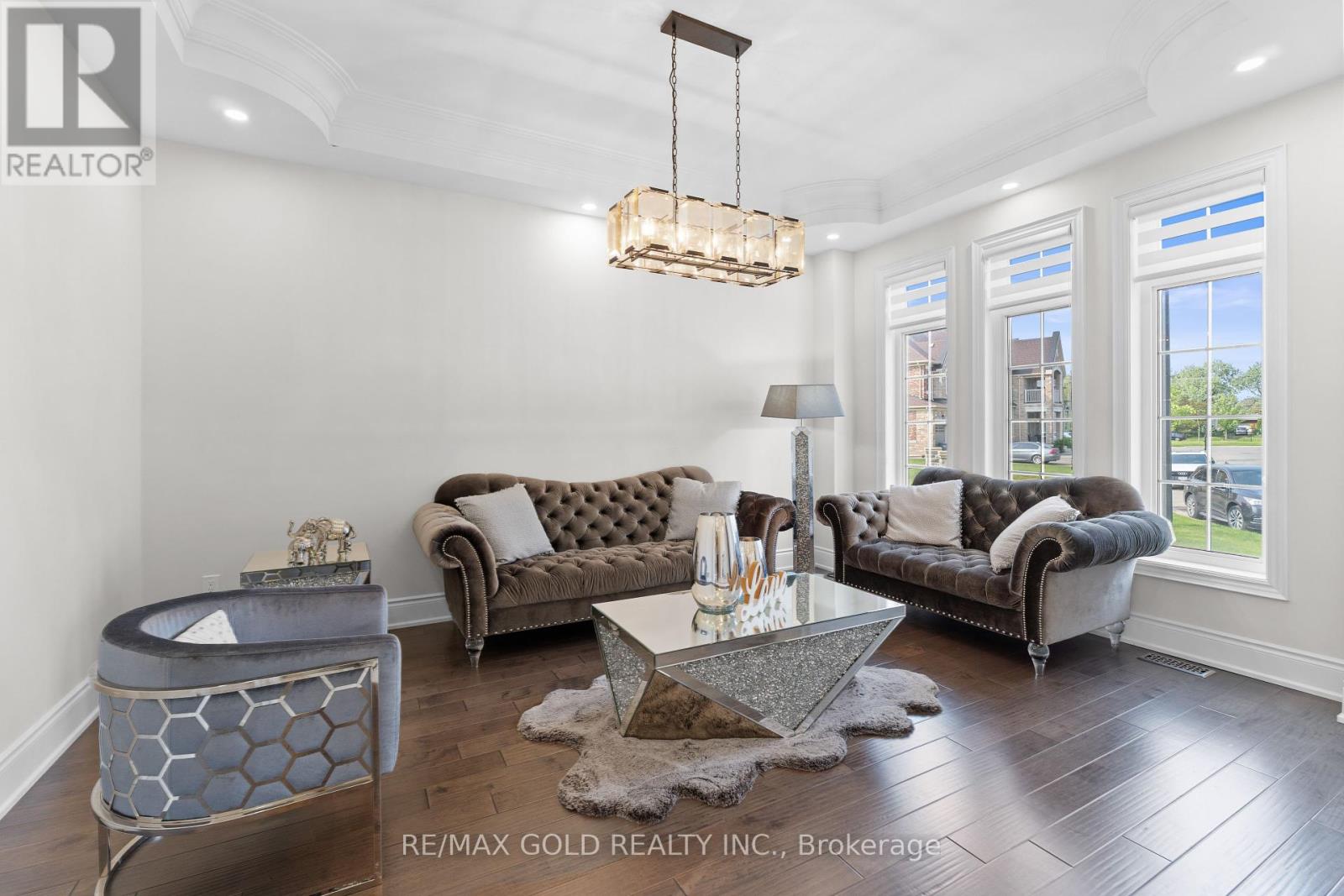 Property at 40 AUTUMN OLIVE WAY image 3